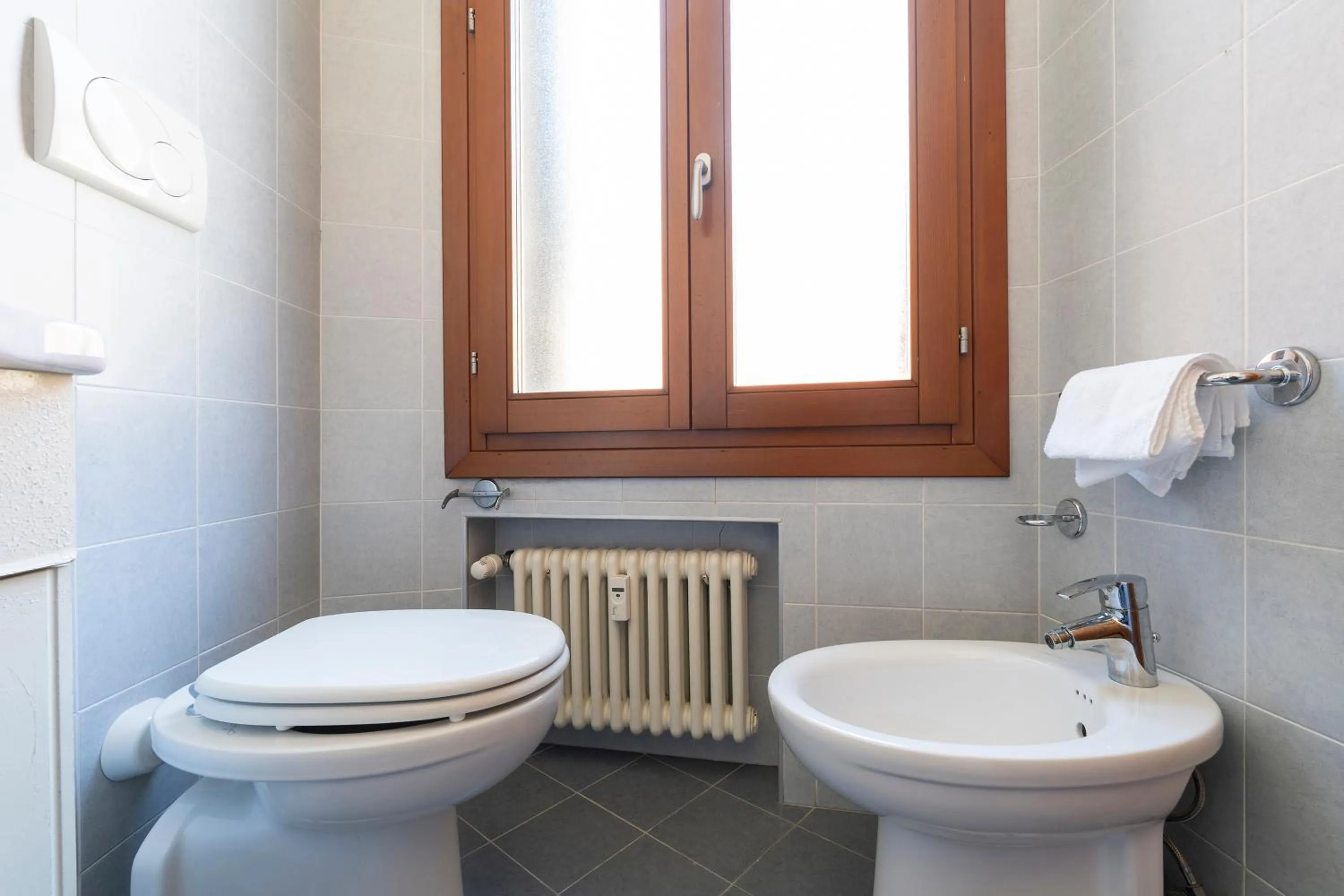 Bathroom in Anzolo Palace - Rooms & Apartments