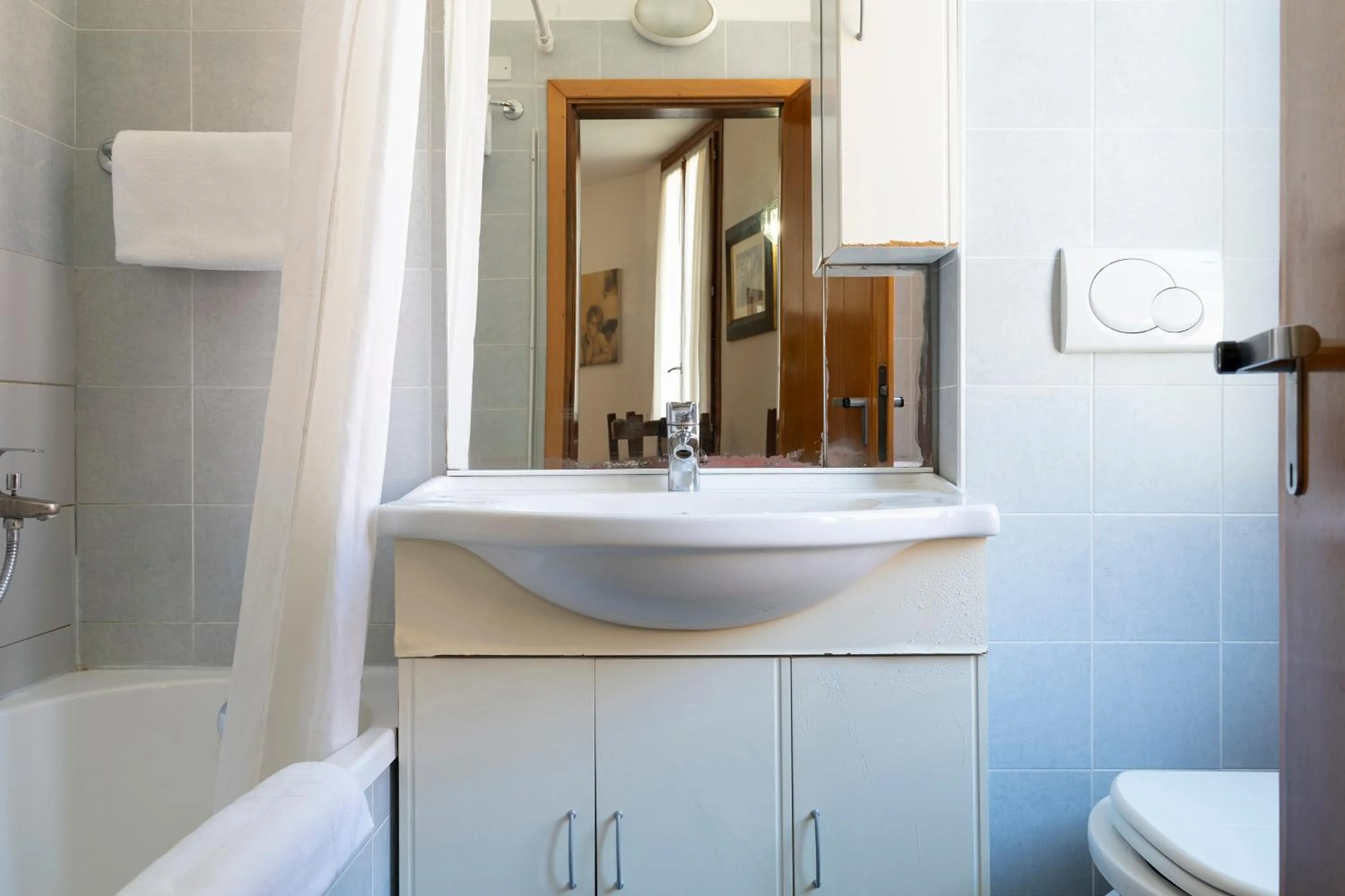 Bathroom in Anzolo Palace - Rooms & Apartments