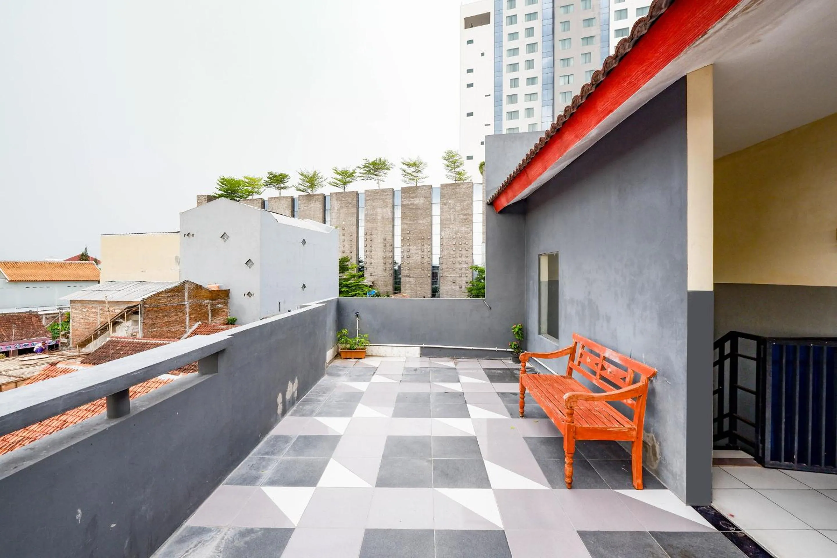 Patio in Hotel O Solo Point Guest House Syariah