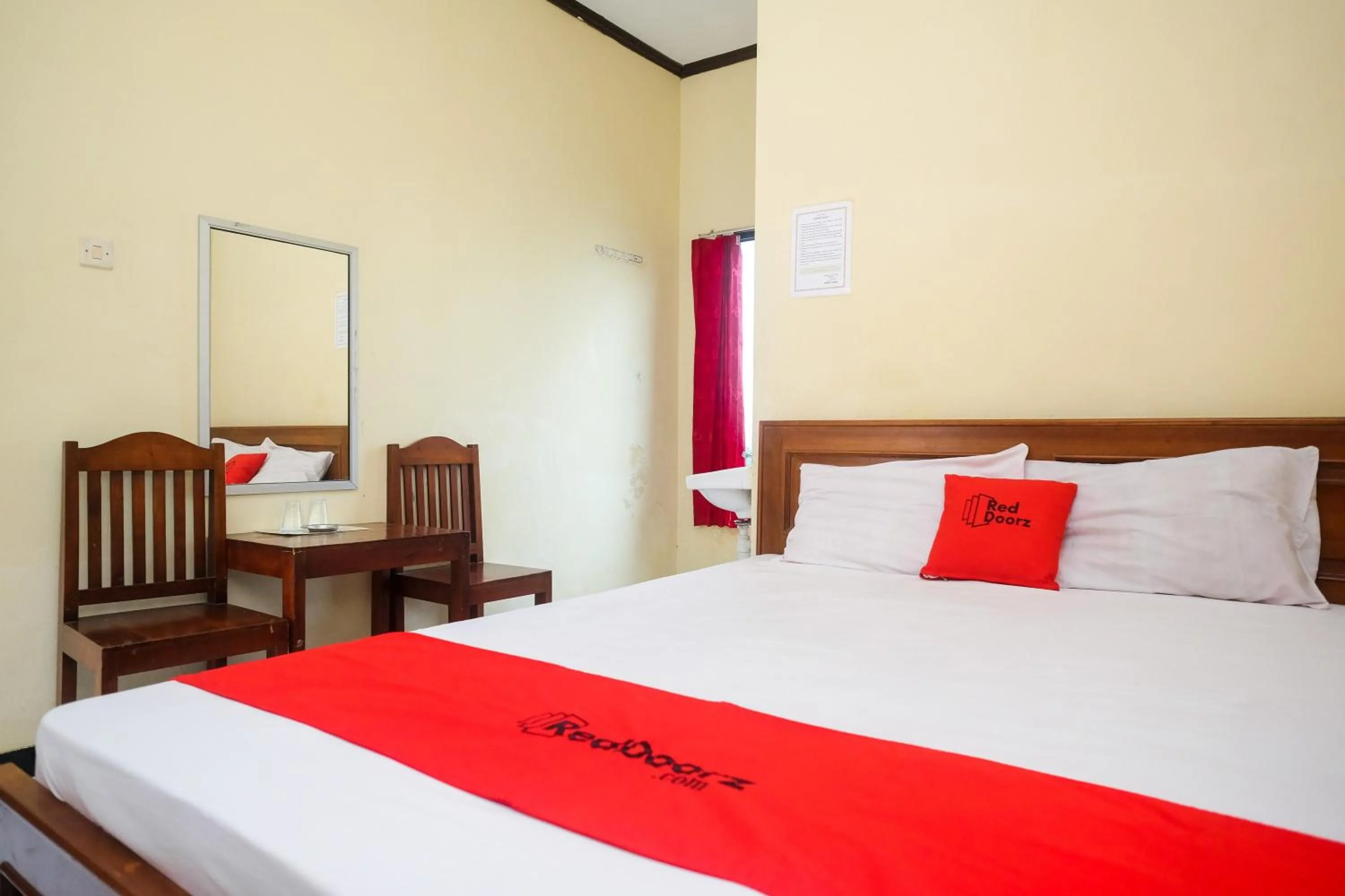 Bed in RedDoorz near Candi Sukuh Karanganyar