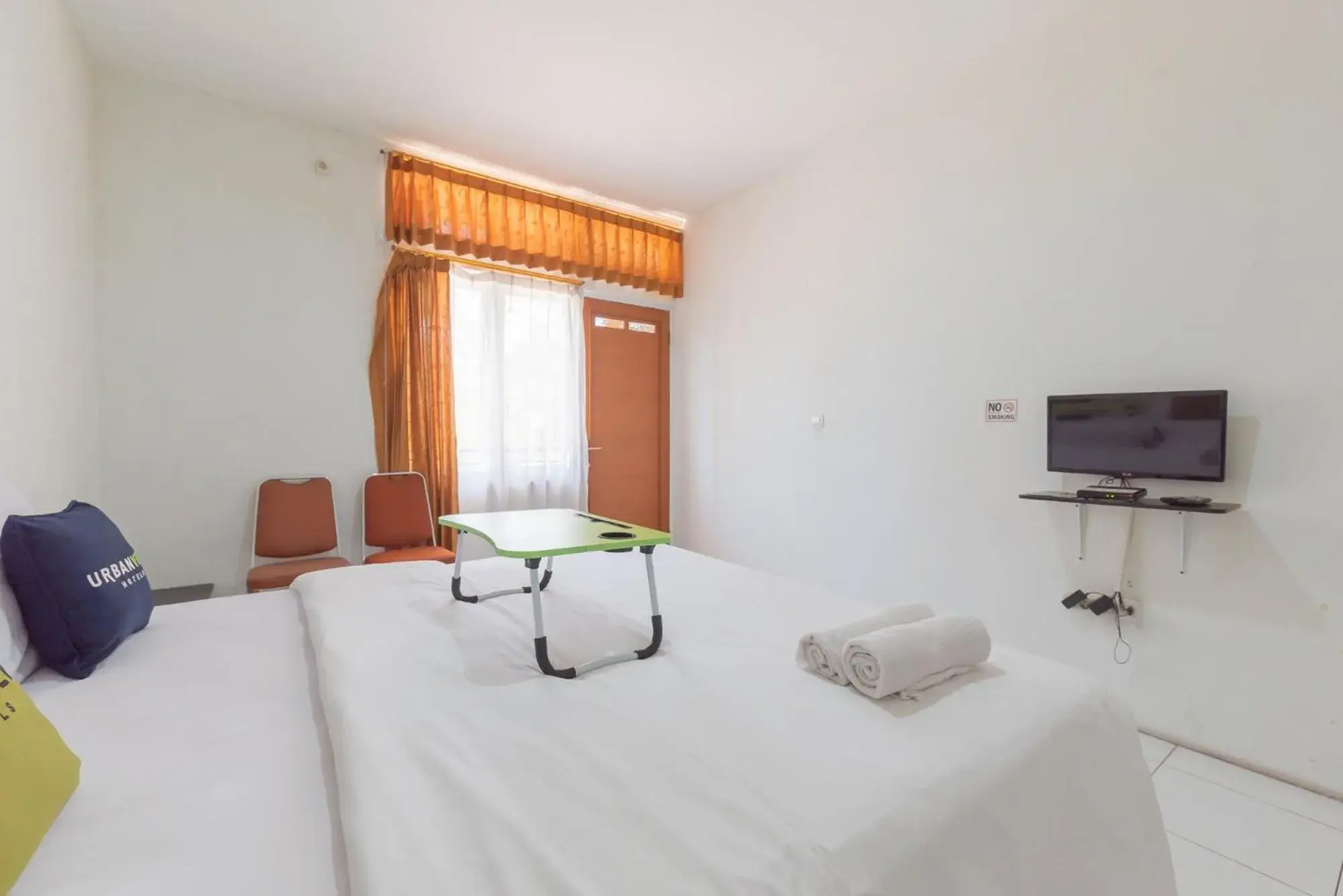 Bed in Urbanview Maribaya Lembang Bandung Bed in Urbanview Maribaya Lembang Bandung