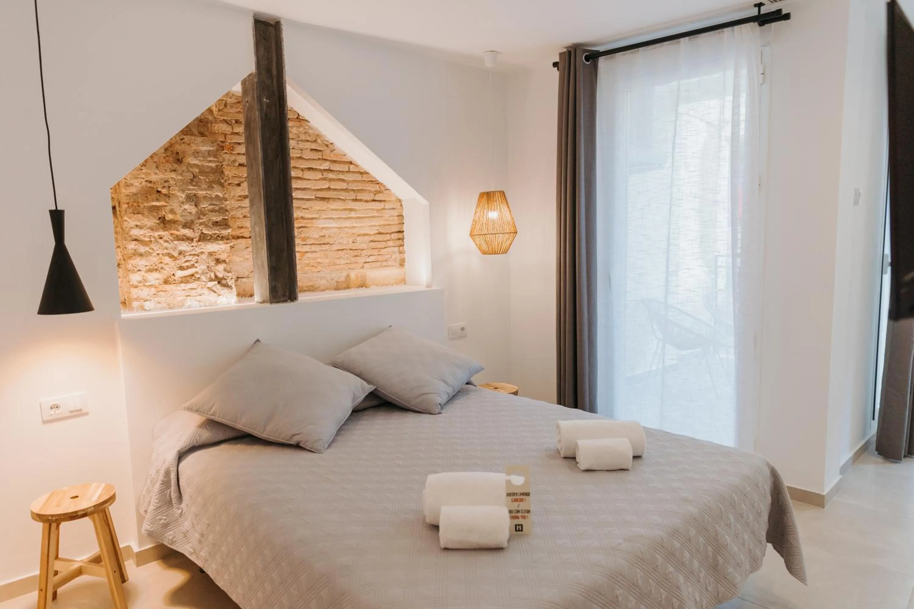 Bed in Hulot B&B Valencia
