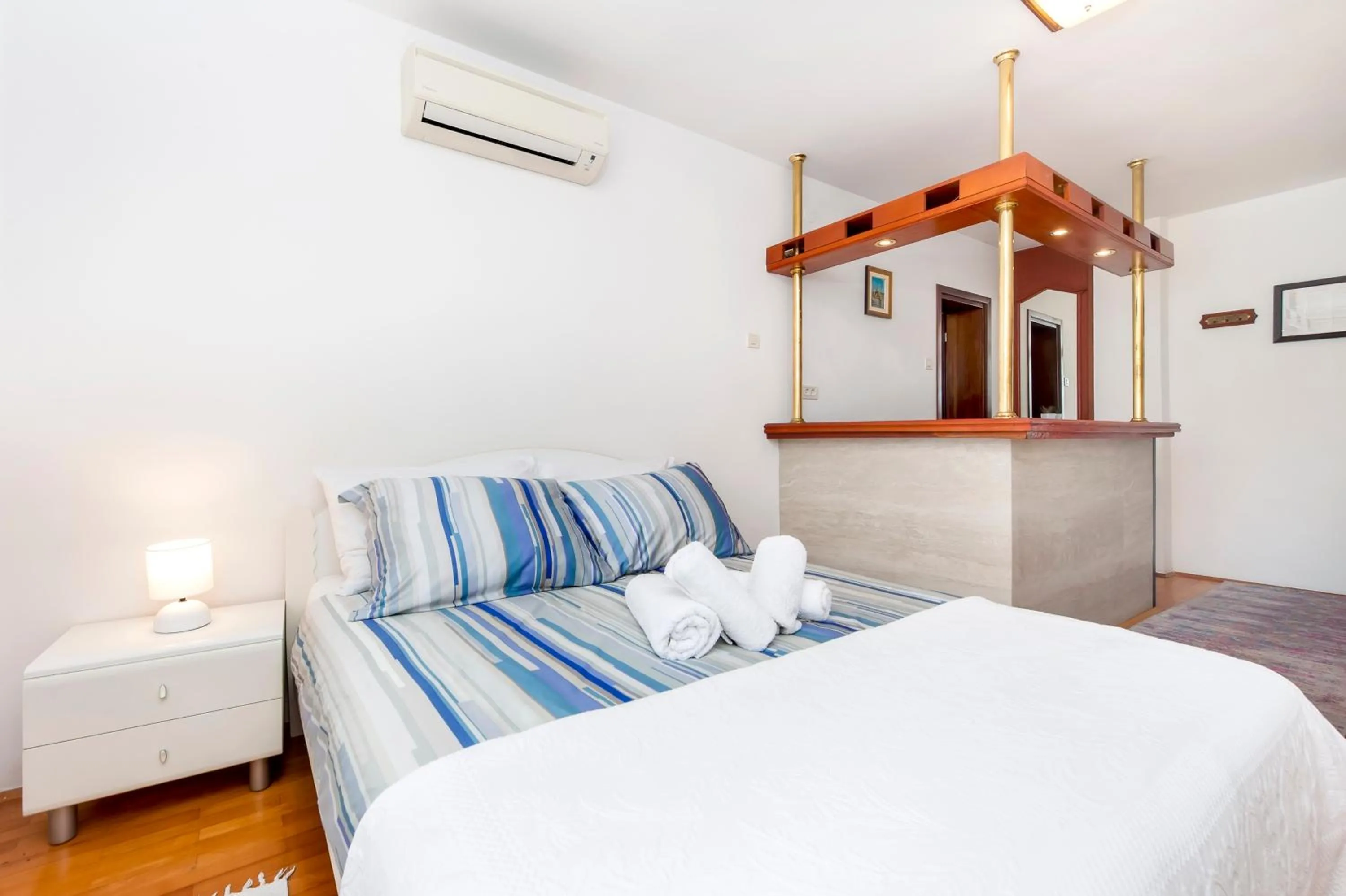 Apartments Carmelo