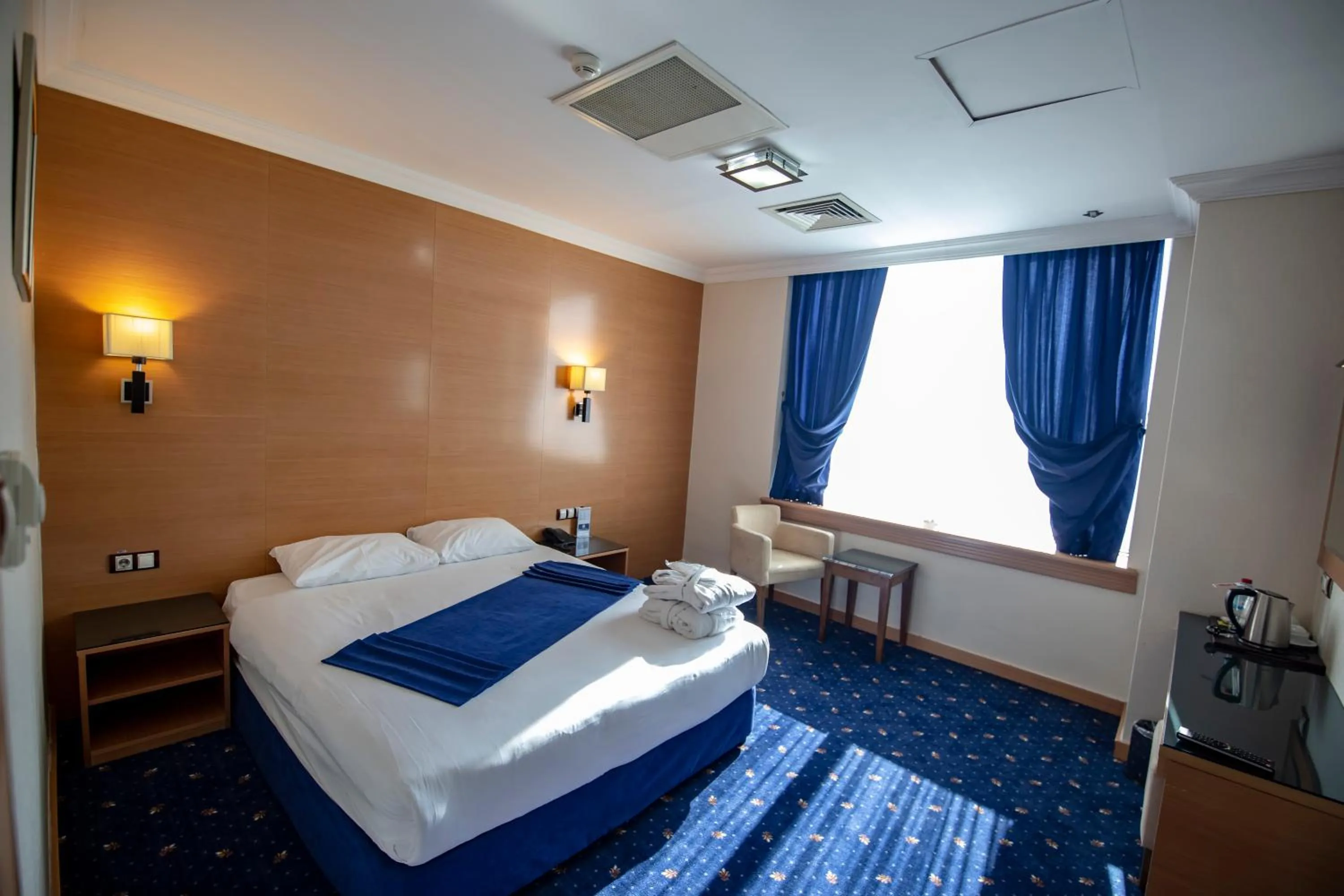 Bed in Gaziantep Plaza Hotel