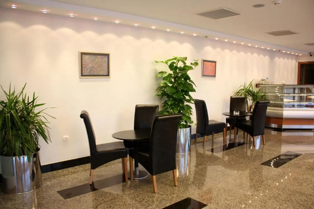 Restaurant/places to eat in Gaziantep Plaza Hotel