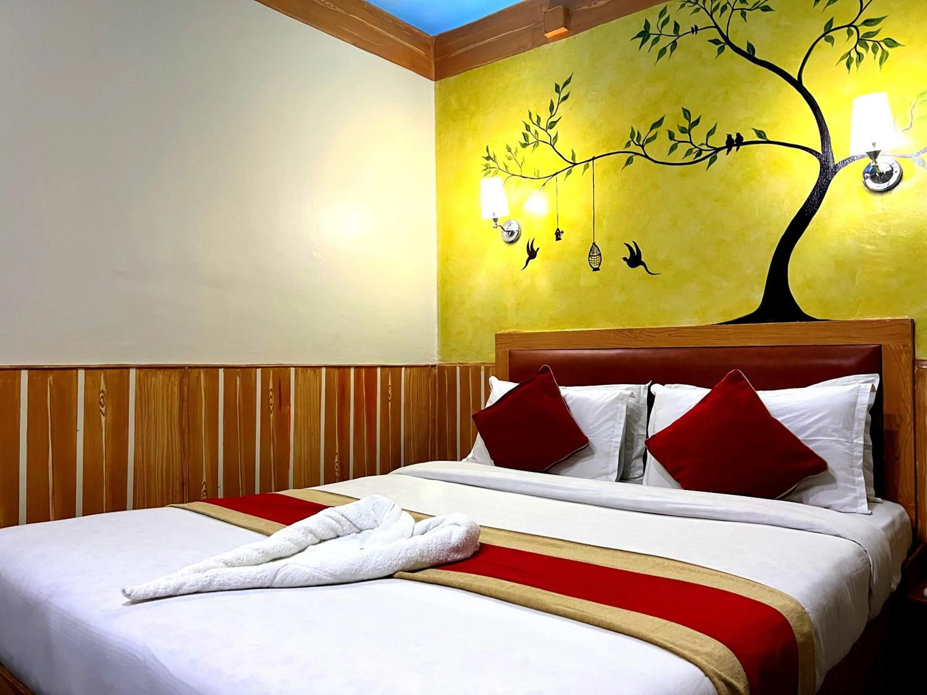 Bedroom, Bed in Thamel Seasons Hotel