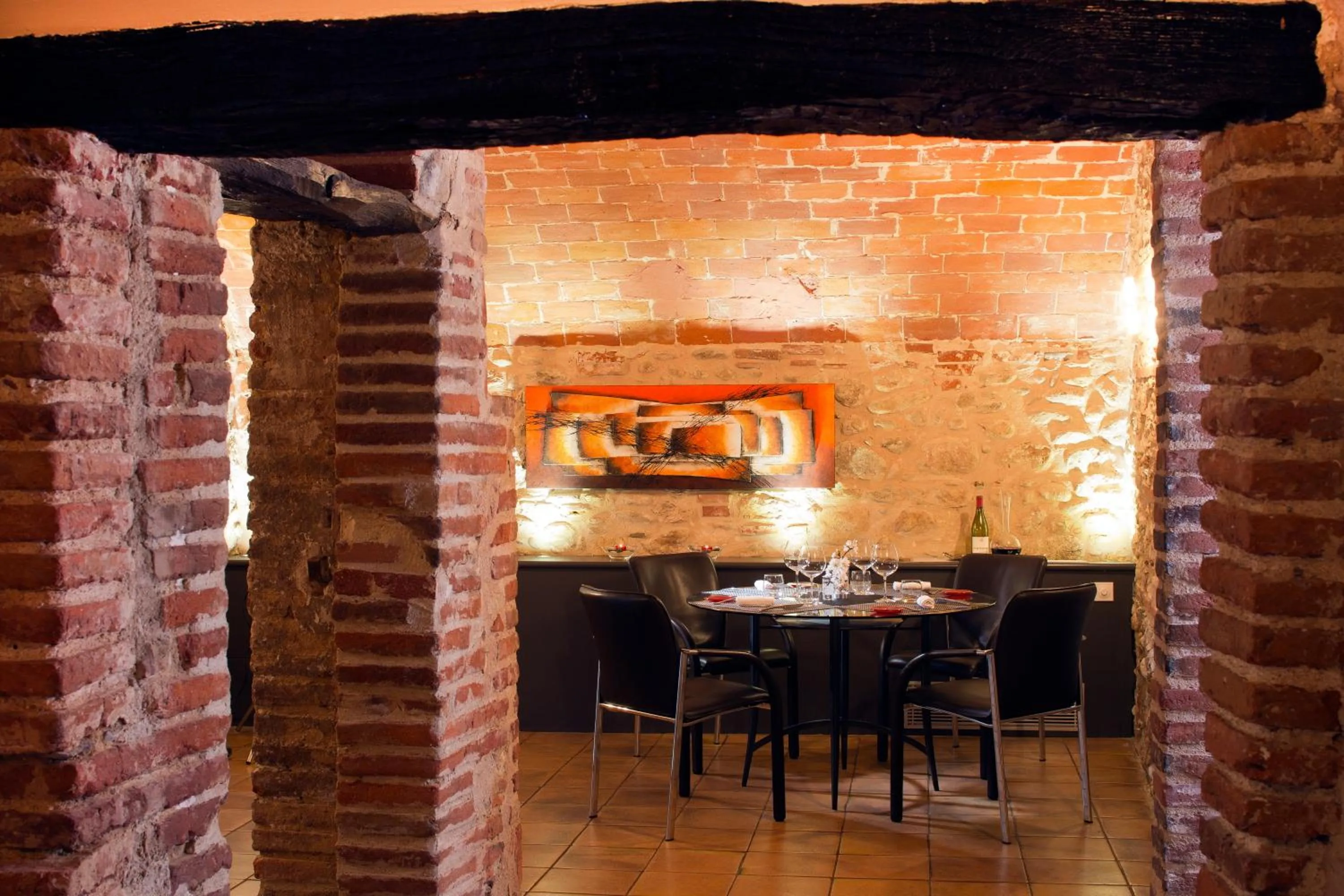 Restaurant/places to eat in Auberge Du Roua
