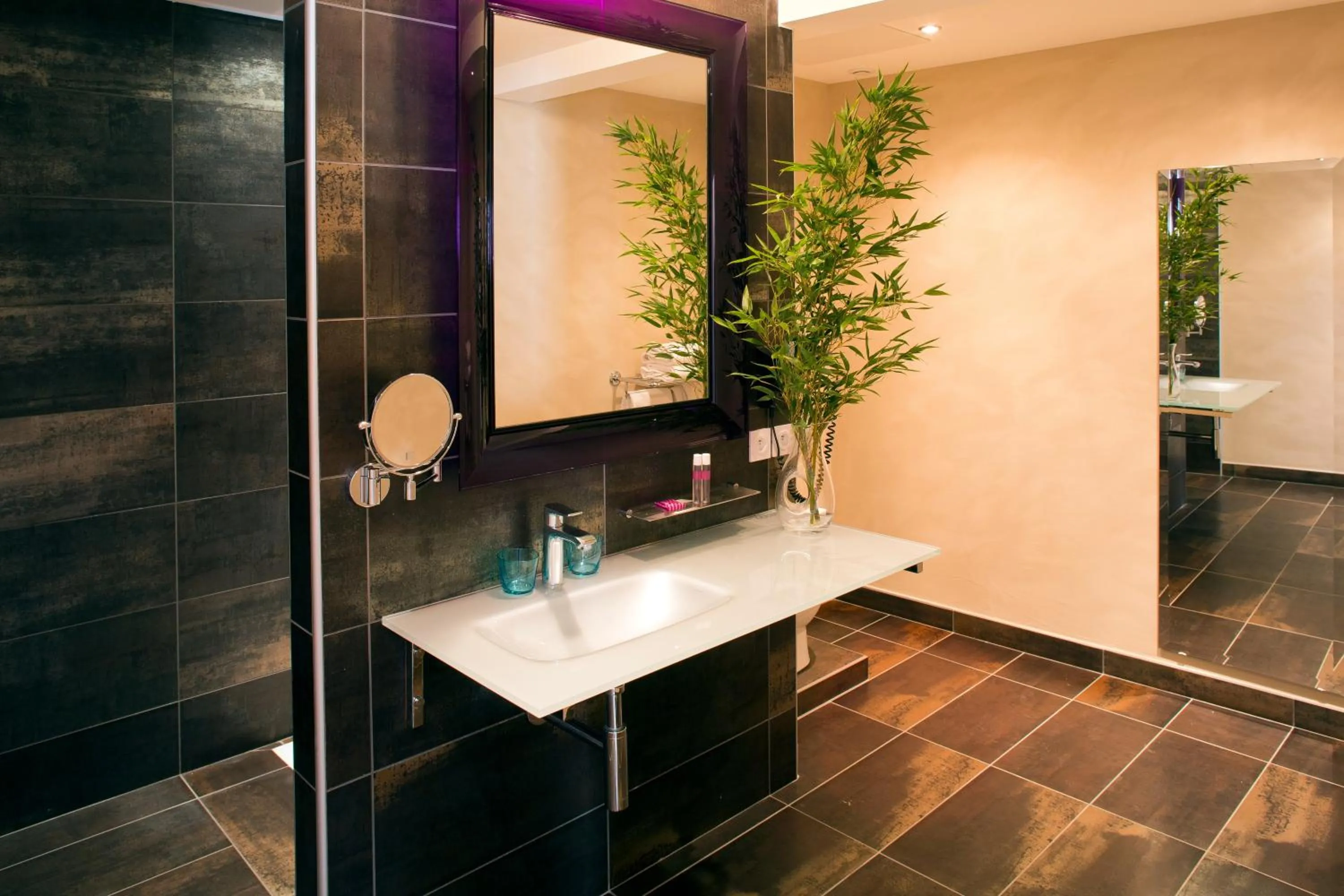 Bathroom in Auberge Du Roua