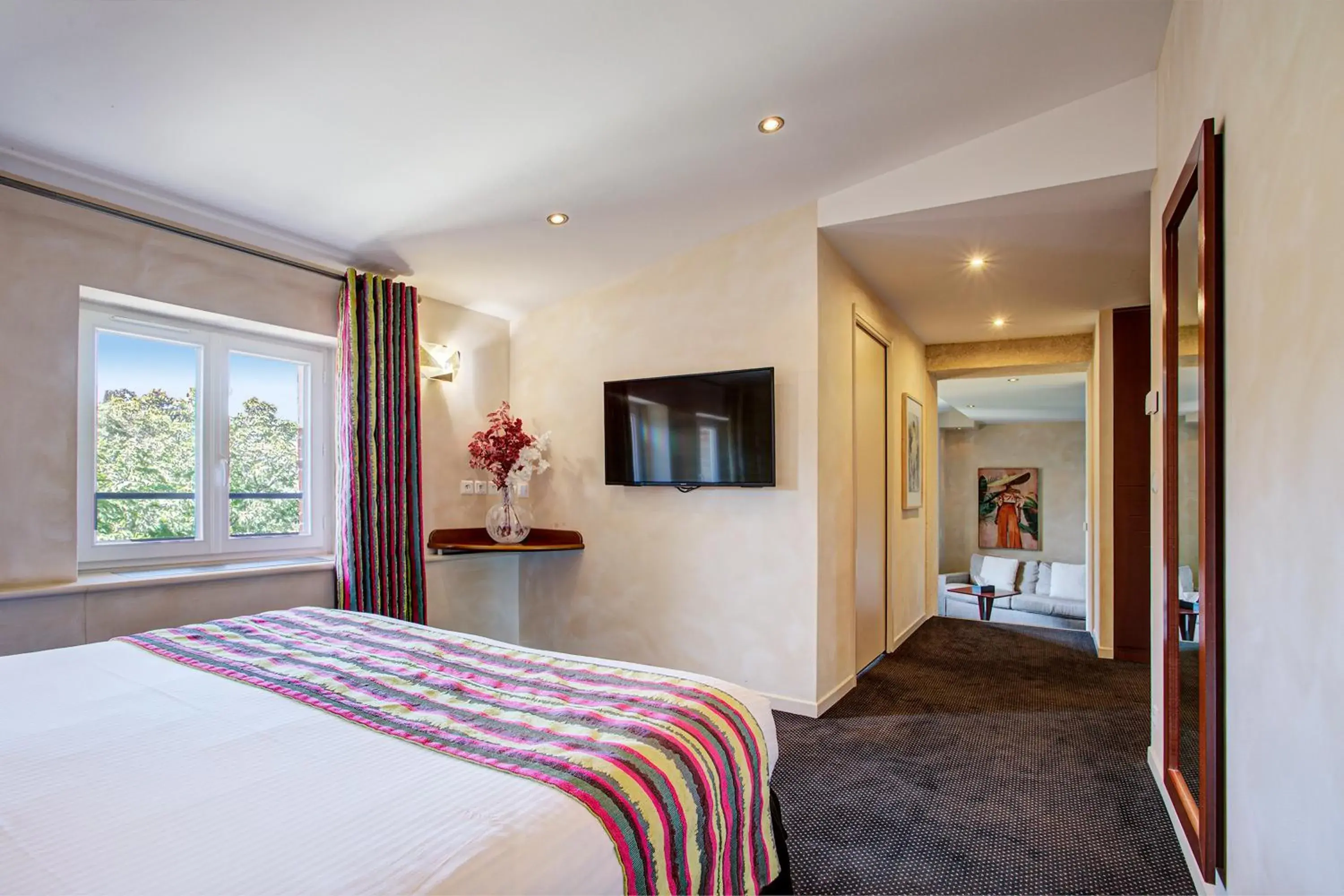 Junior Suite in Auberge Du Roua Junior Suite in Auberge Du Roua