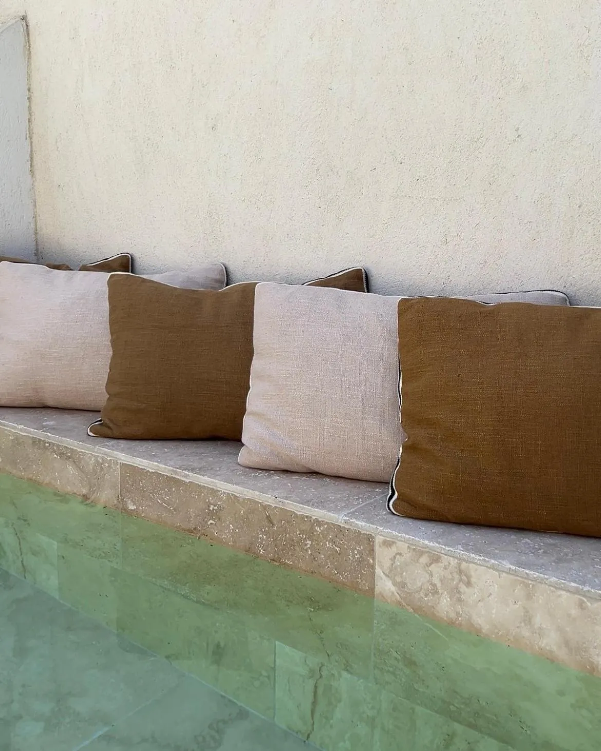 Swimming pool in Hôtel L'Escale Au Soleil