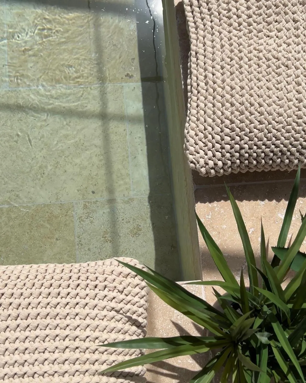 Swimming pool in Hôtel L'Escale Au Soleil