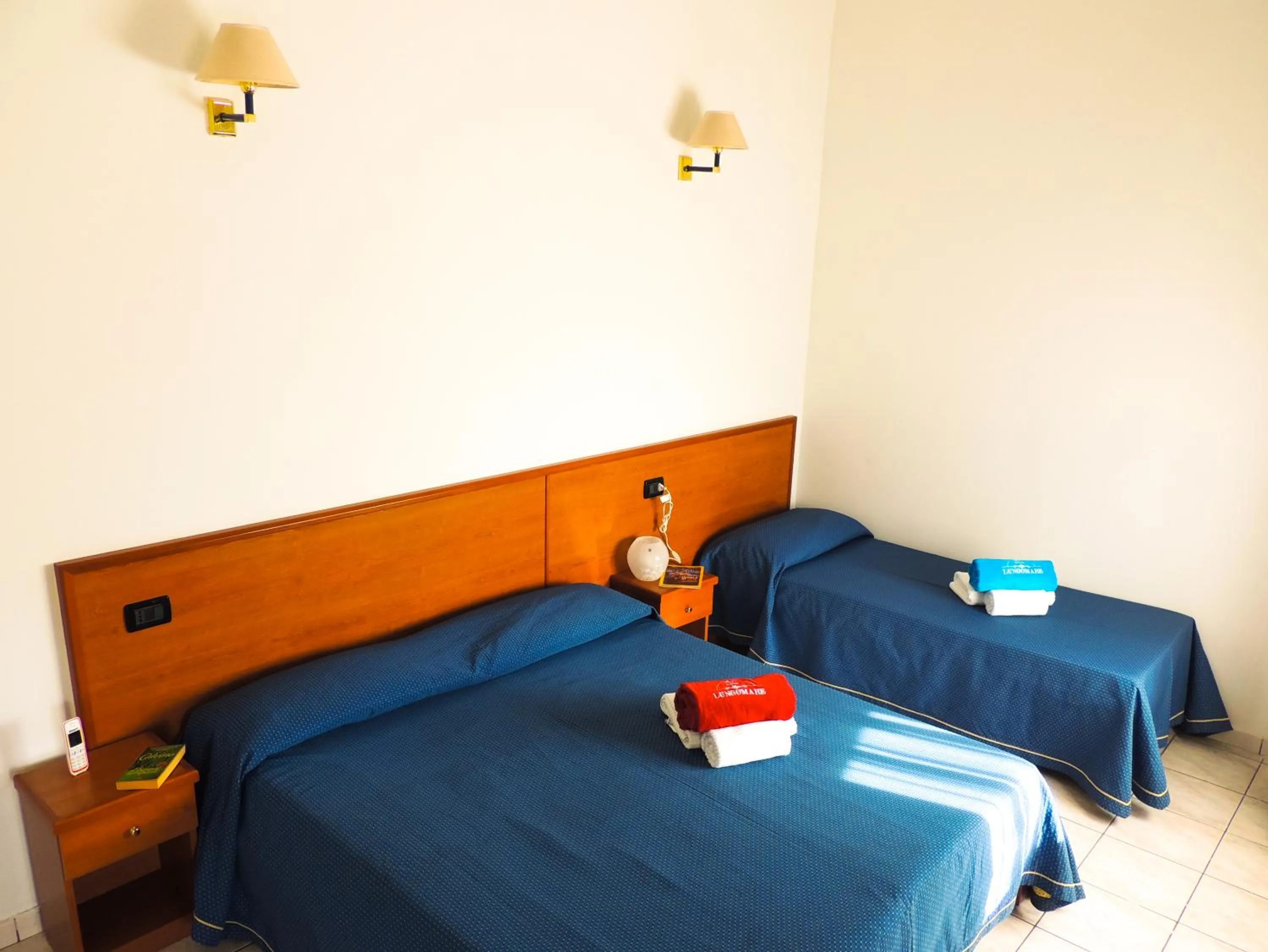 Bedroom, Bed in Hotel Lungomare