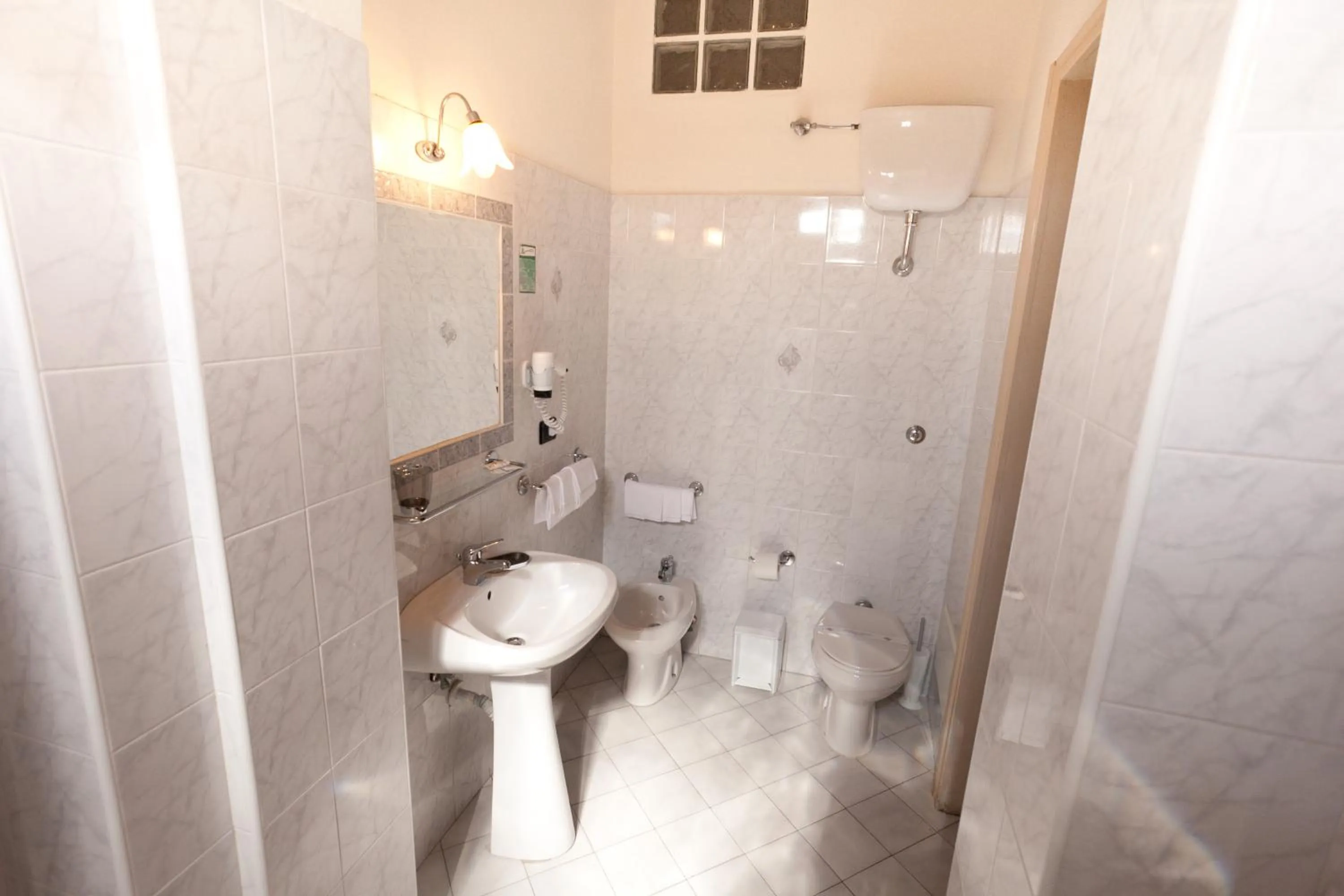 Toilet in Hotel Lungomare