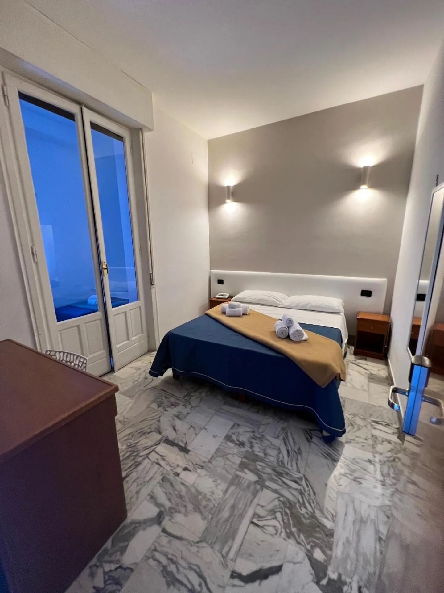 Bedroom, Bed in Hotel Lungomare