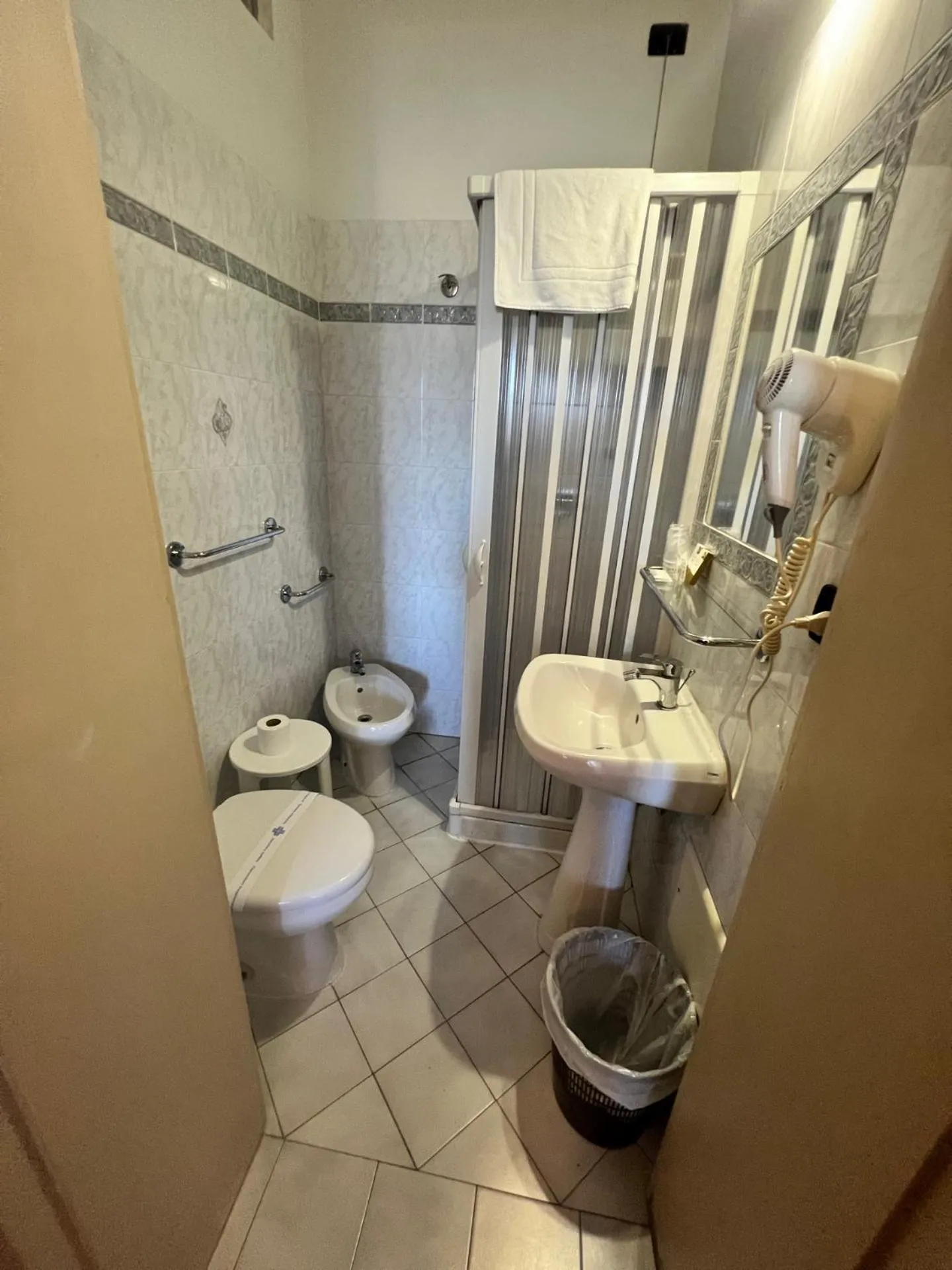 Bathroom in Hotel Lungomare