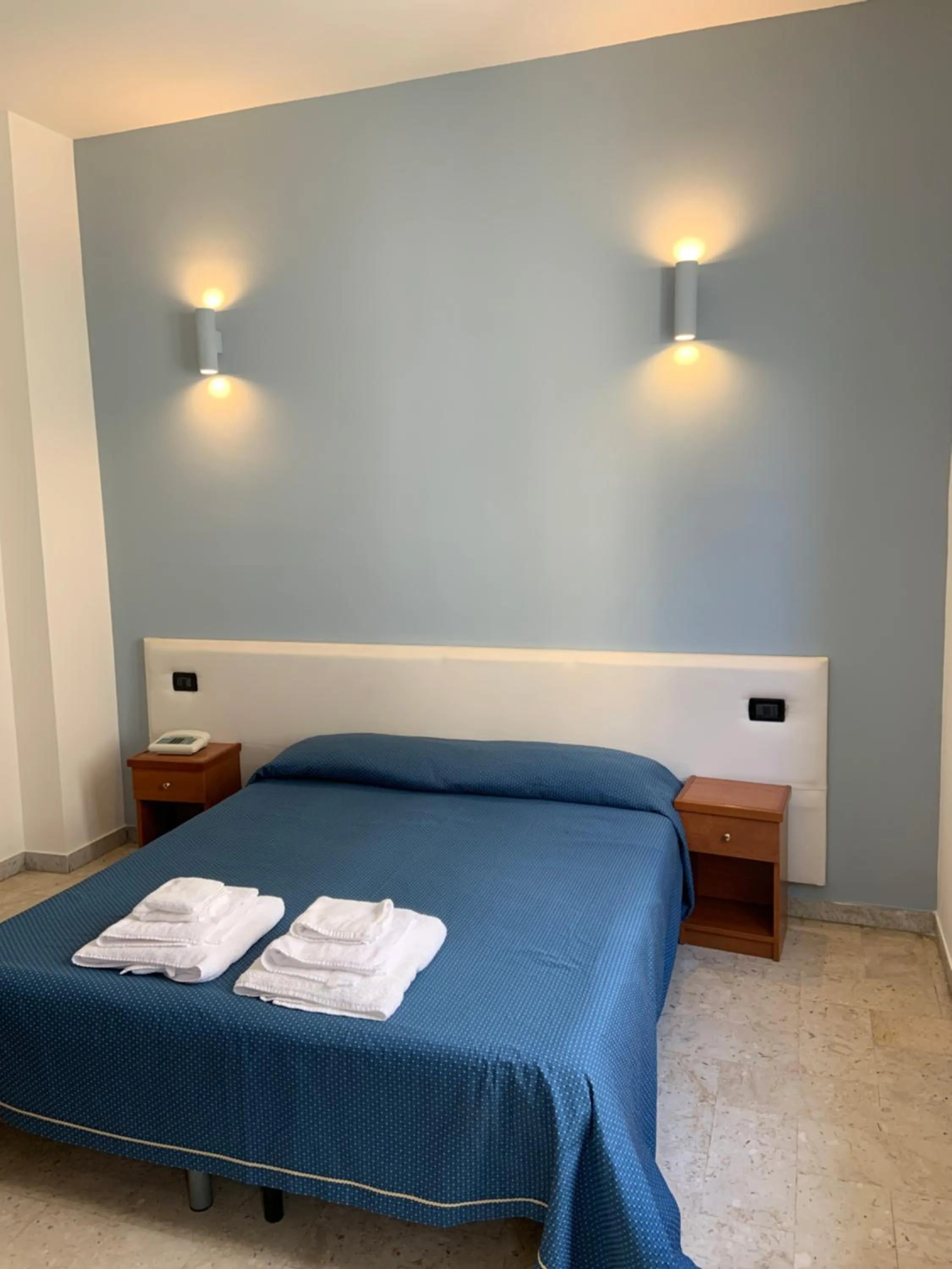 Bed in Hotel Lungomare