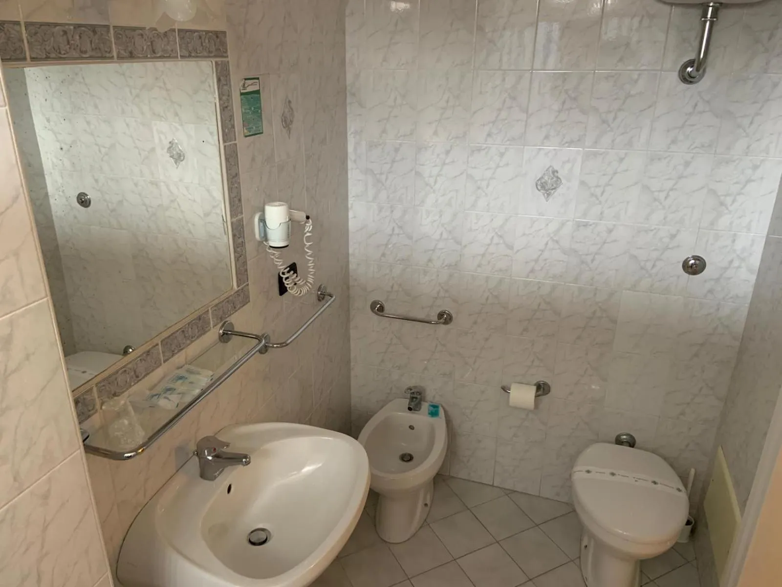 Toilet in Hotel Lungomare