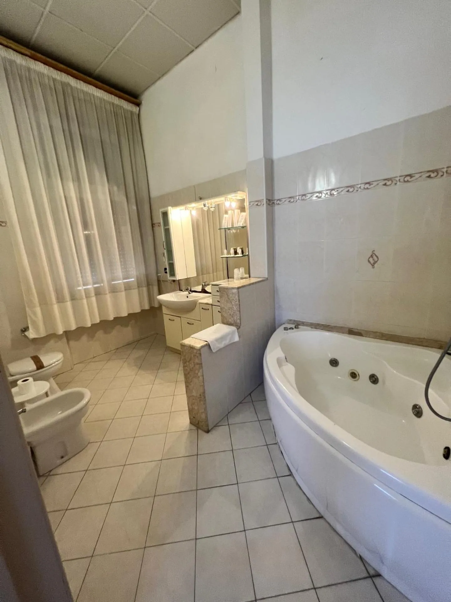 Bathroom in Hotel Lungomare