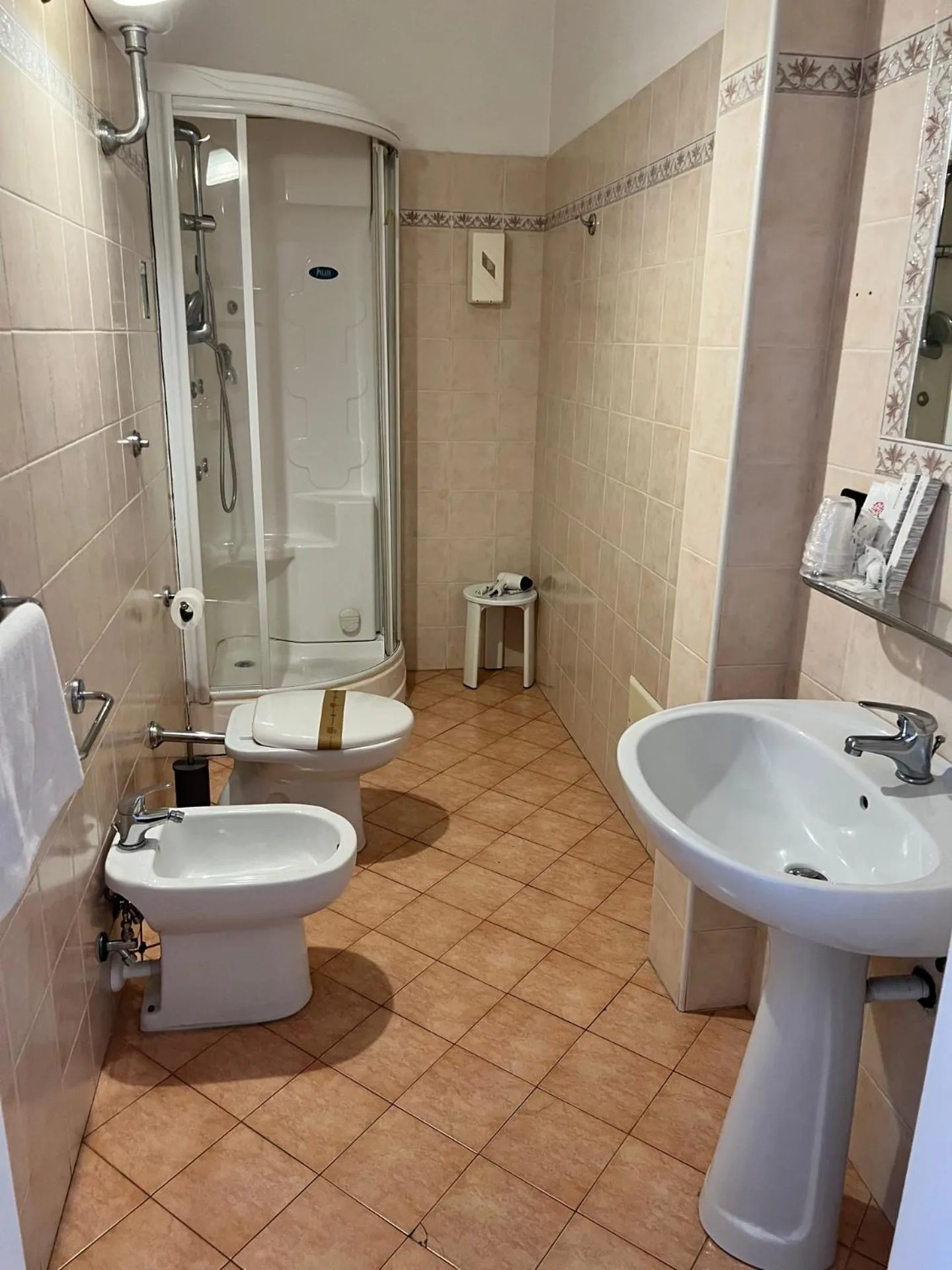 Bathroom in Hotel Lungomare