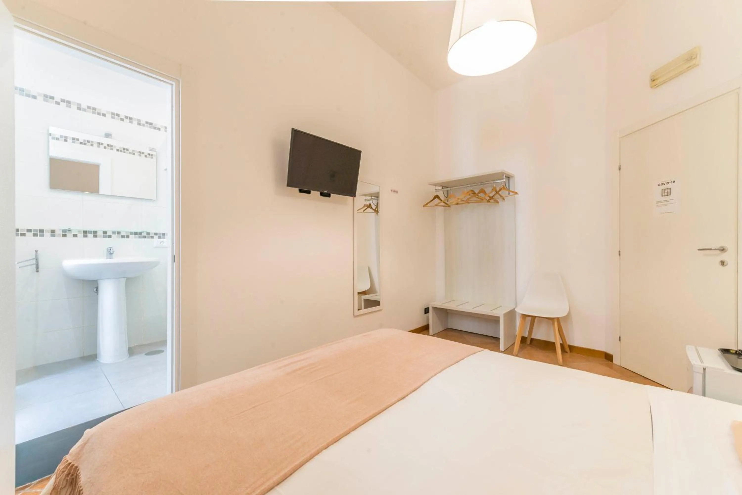 Photo of the whole room, Bed in I Mulini A Vento