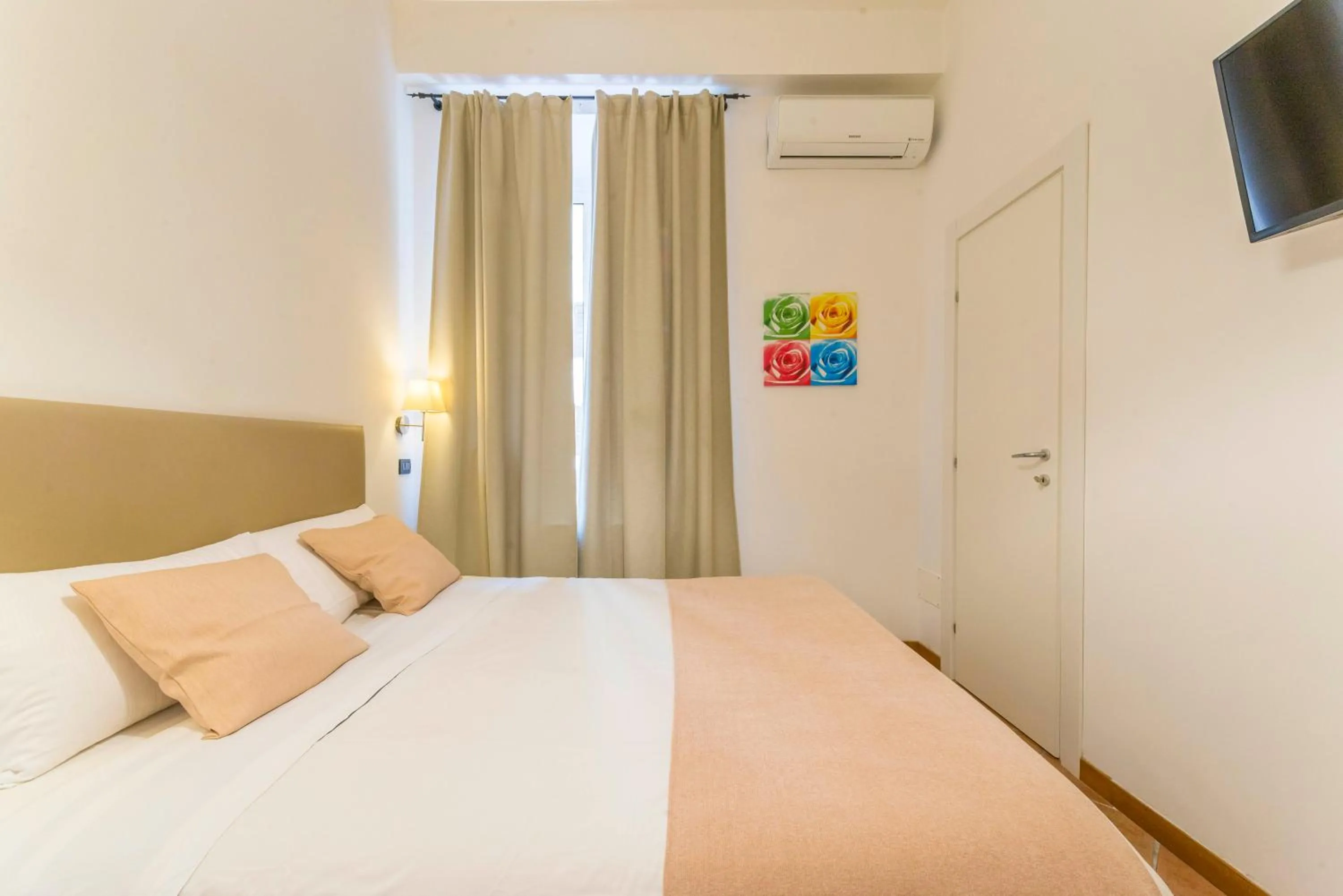 Photo of the whole room, Bed in I Mulini A Vento