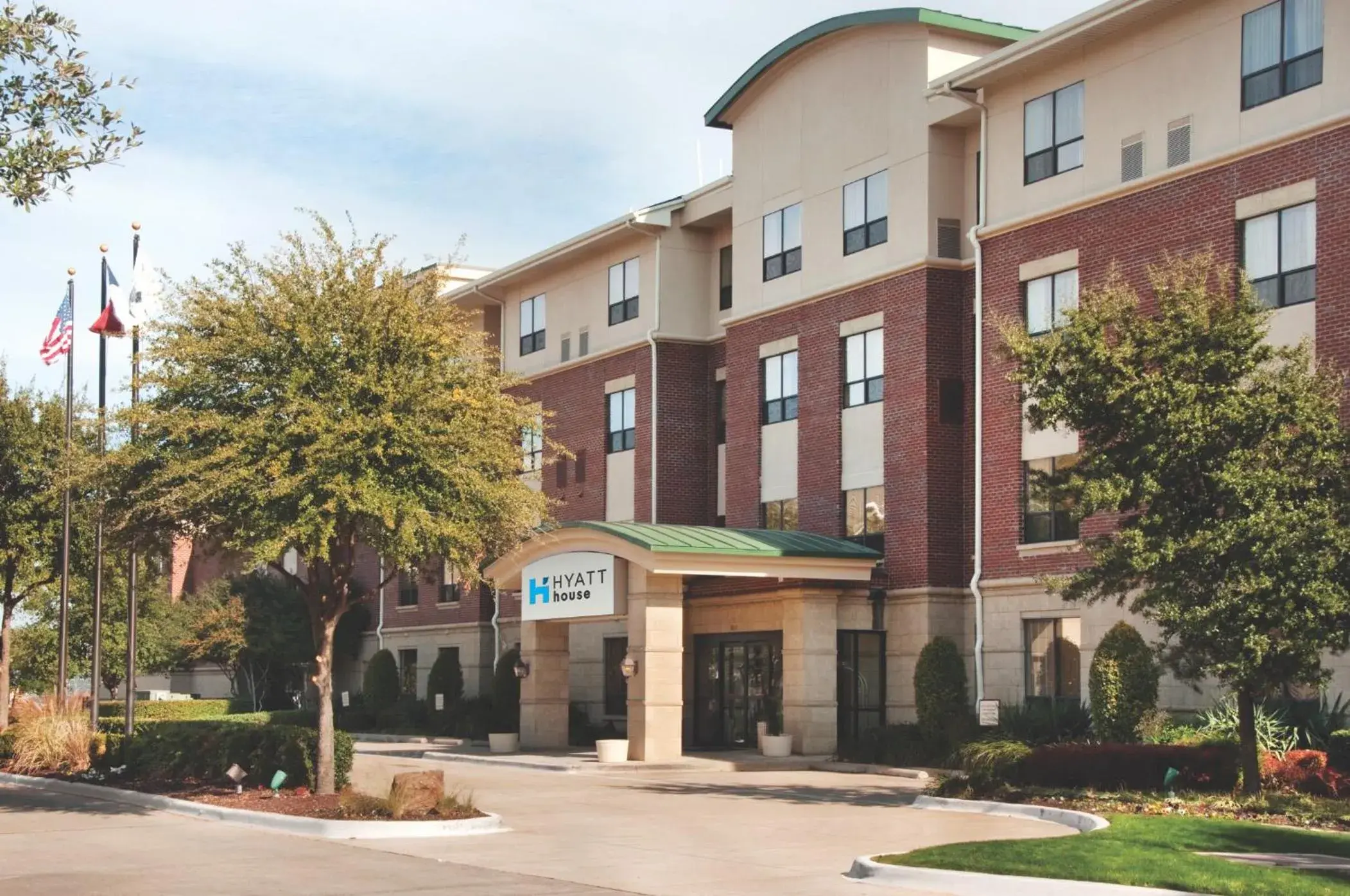 Property building in Hyatt House Dallas Lincoln Park Property building in Hyatt House Dallas Lincoln Park