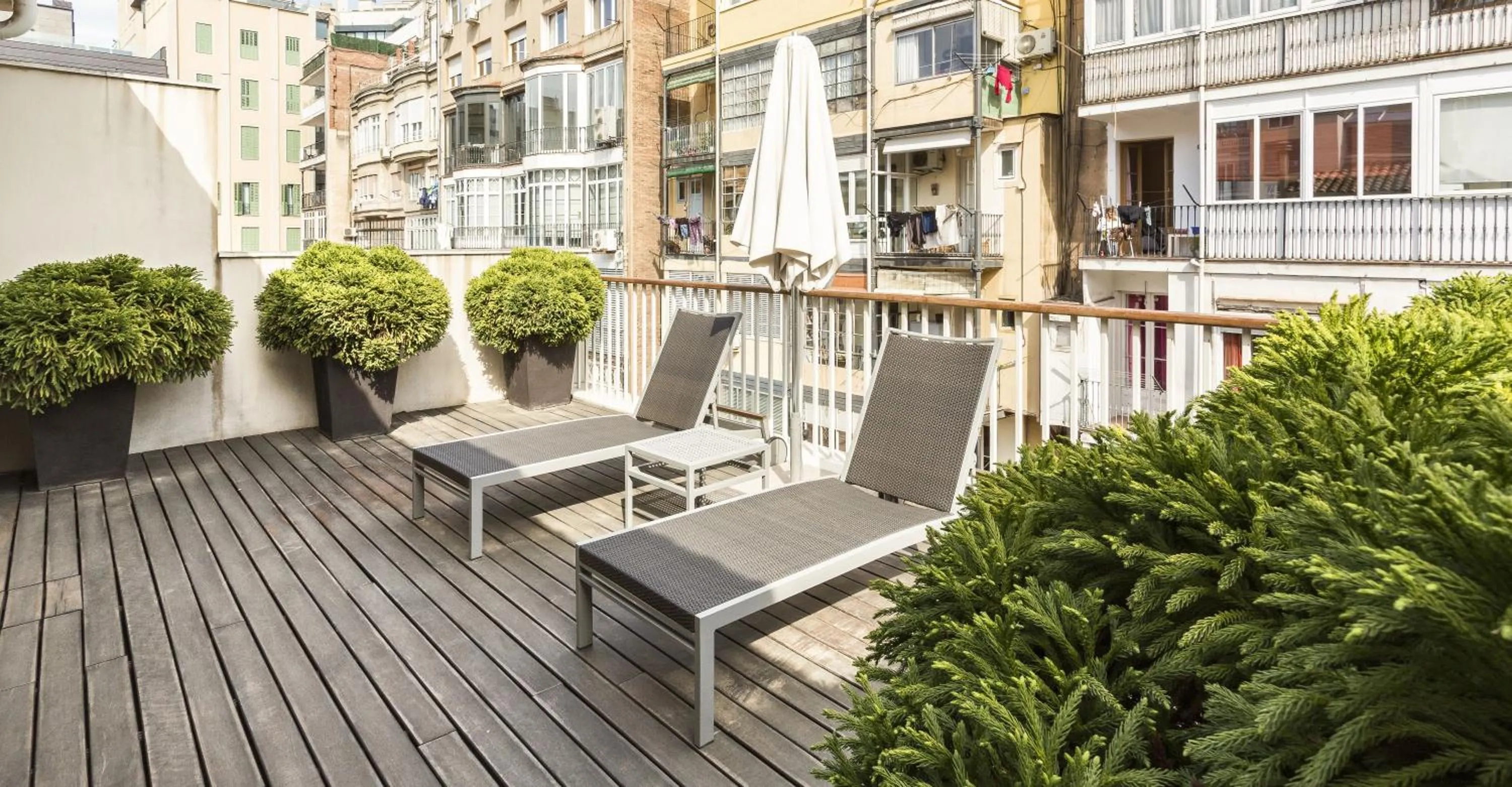 Apartment with Terrace in Murmuri Residence Concepció