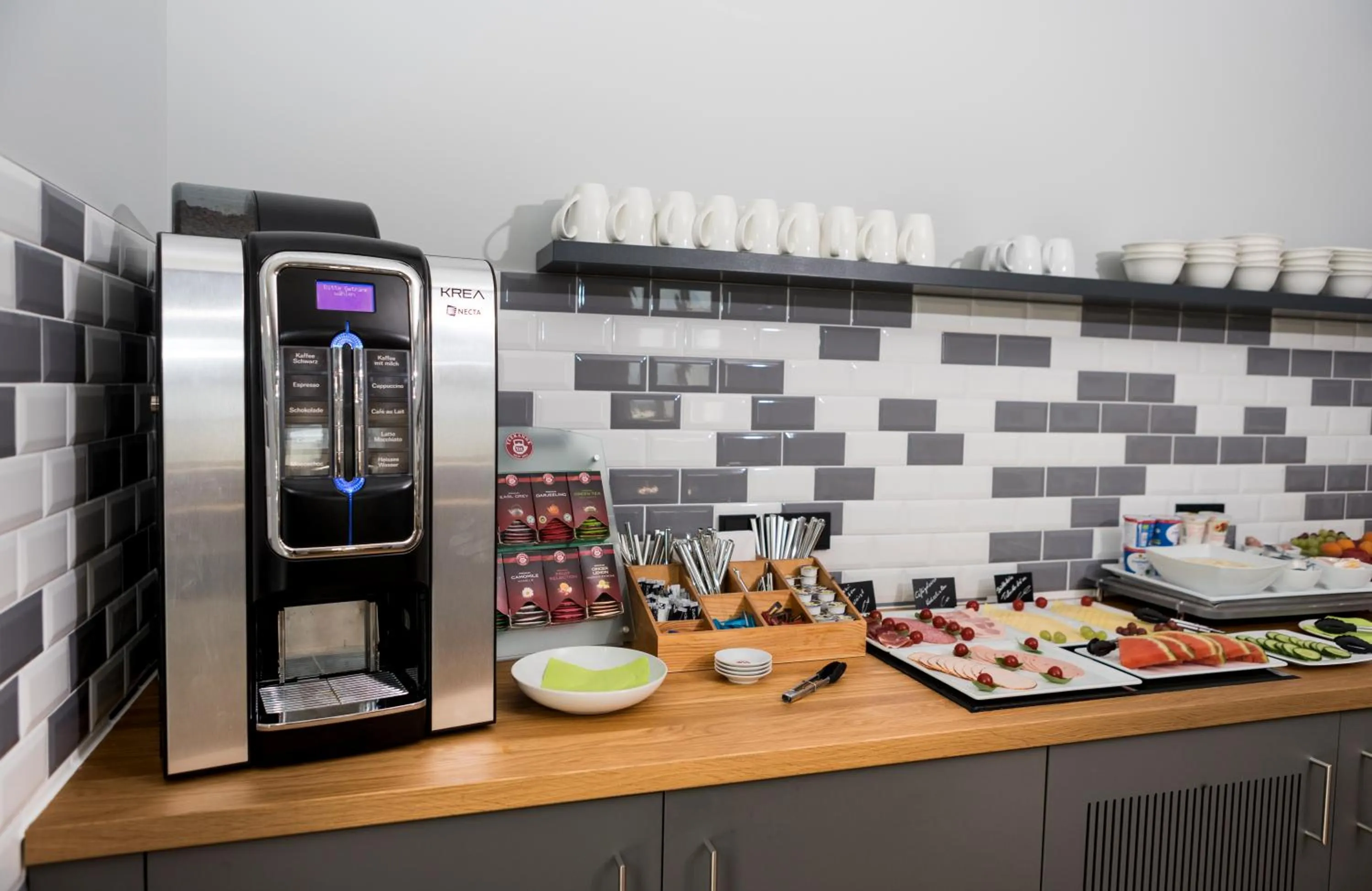 Buffet breakfast in mk monteurzimmer eschborn