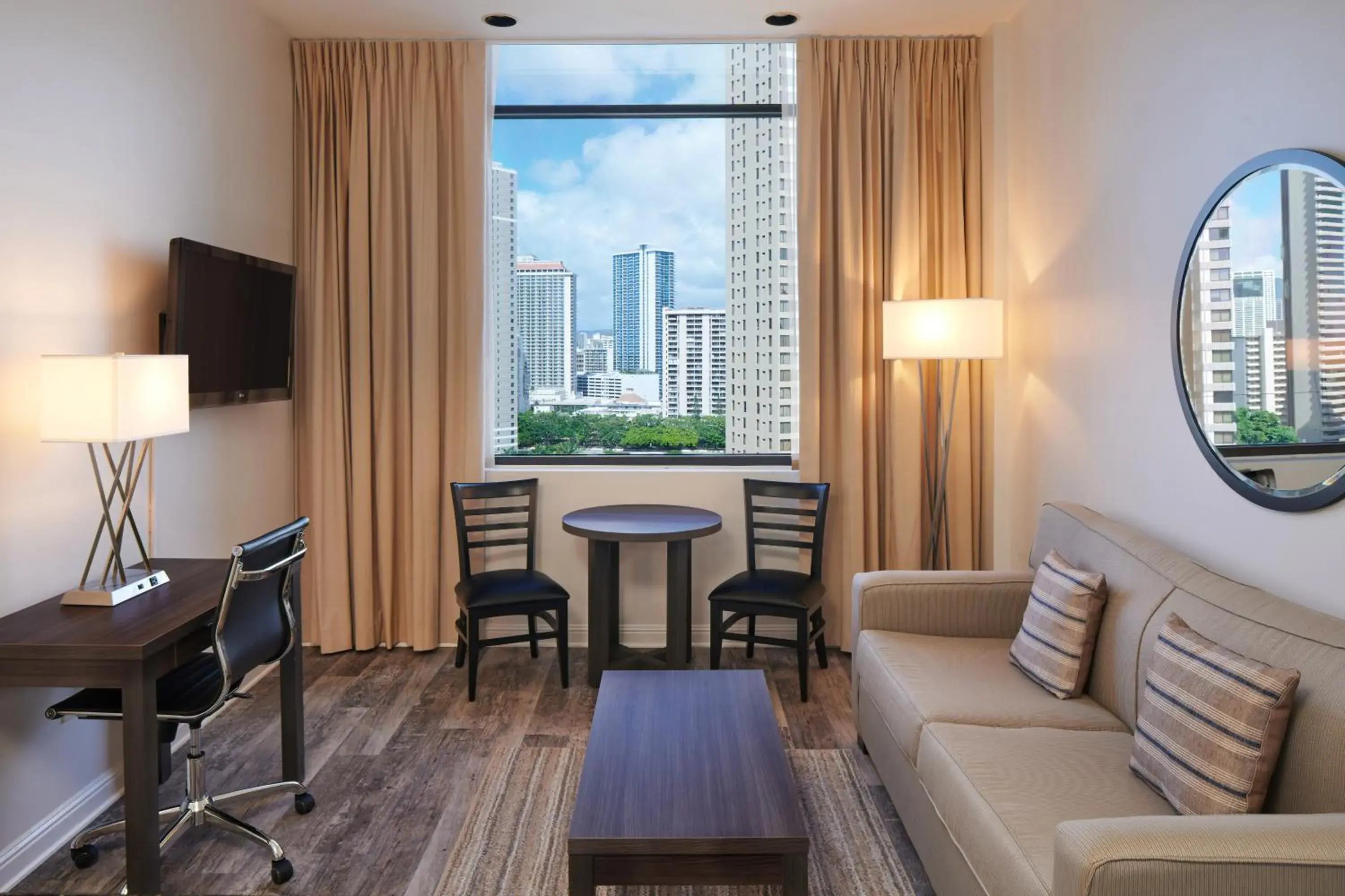 TV and multimedia in Aqua Palms Waikiki TV and multimedia in Aqua Palms Waikiki