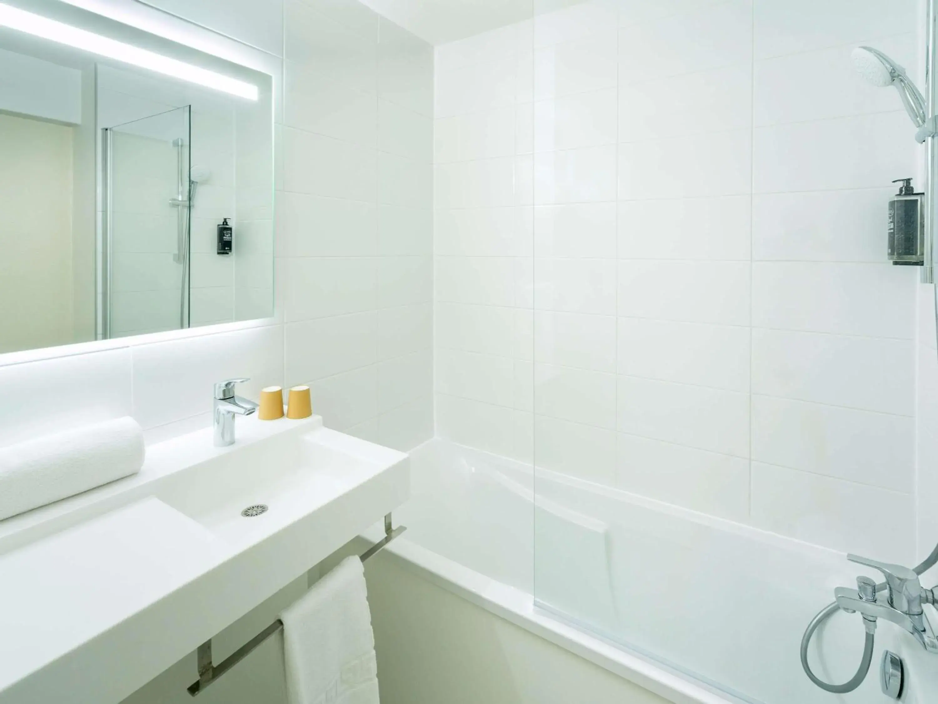 Twin Room in ibis budget Nantes Sainte Luce - Hôtel Rénové Twin Room in ibis budget Nantes Sainte Luce - Hôtel Rénové