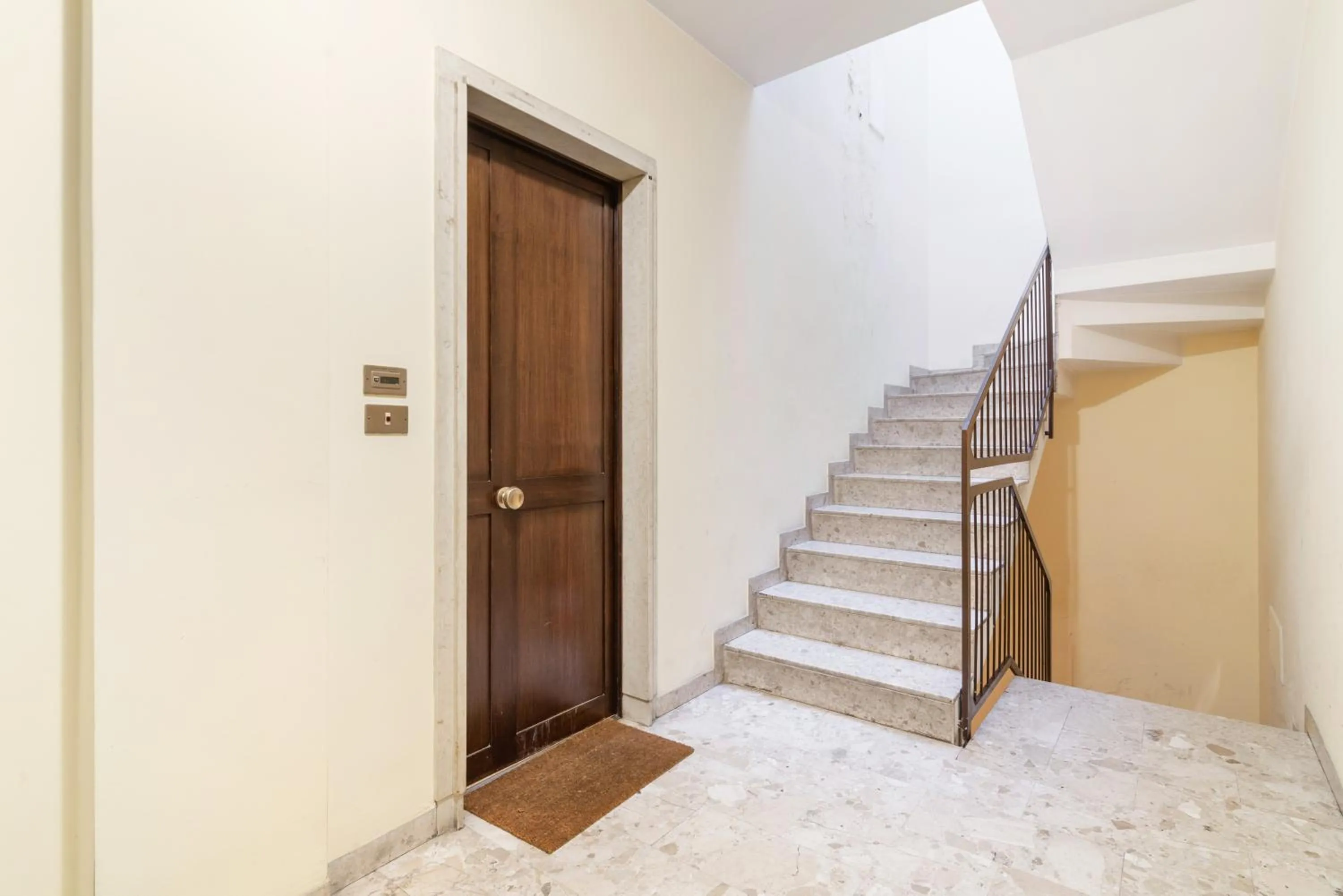 Facade/entrance in GuestHost - Padua Center Urban Flat