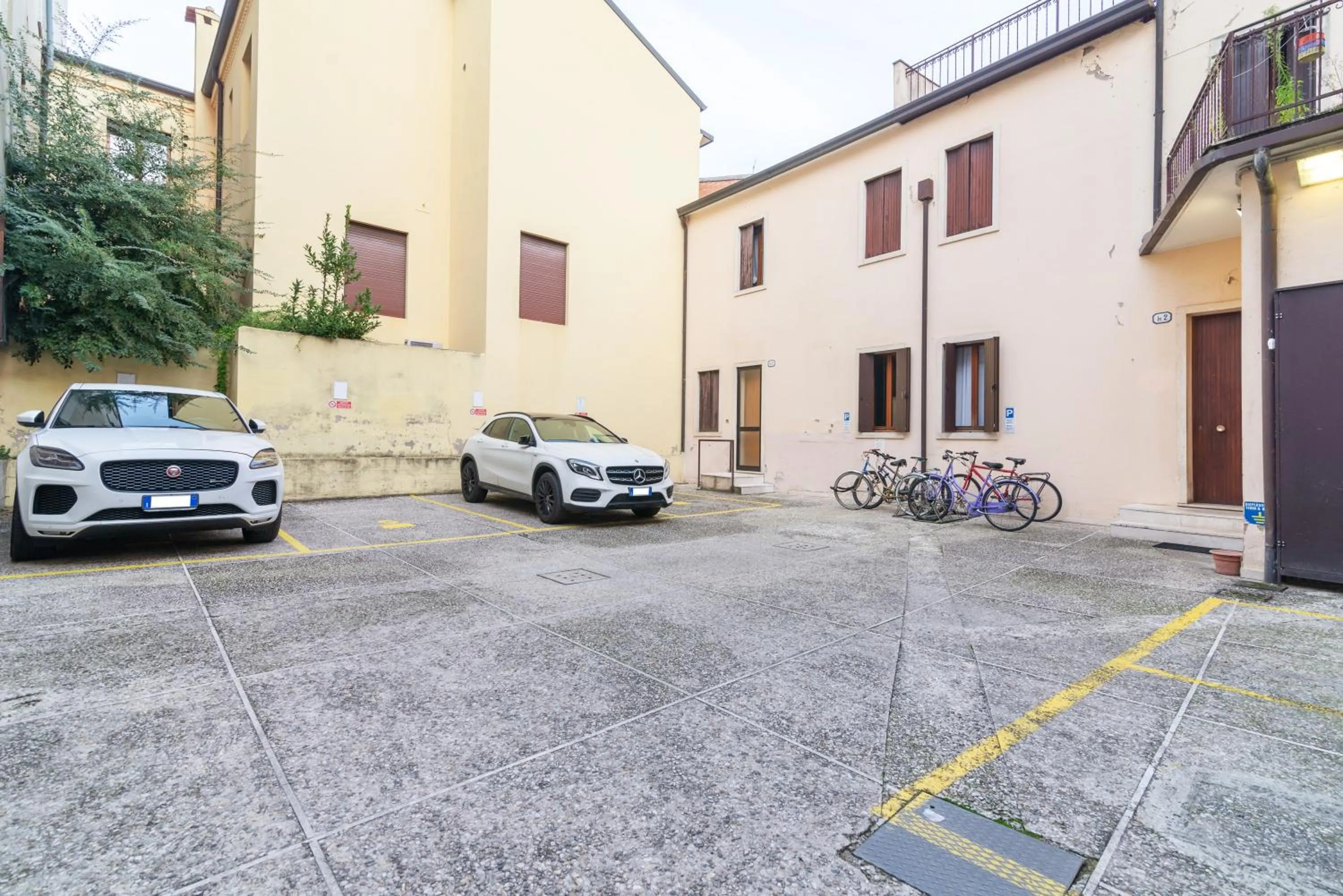 Property building in GuestHost - Padua Center Urban Flat