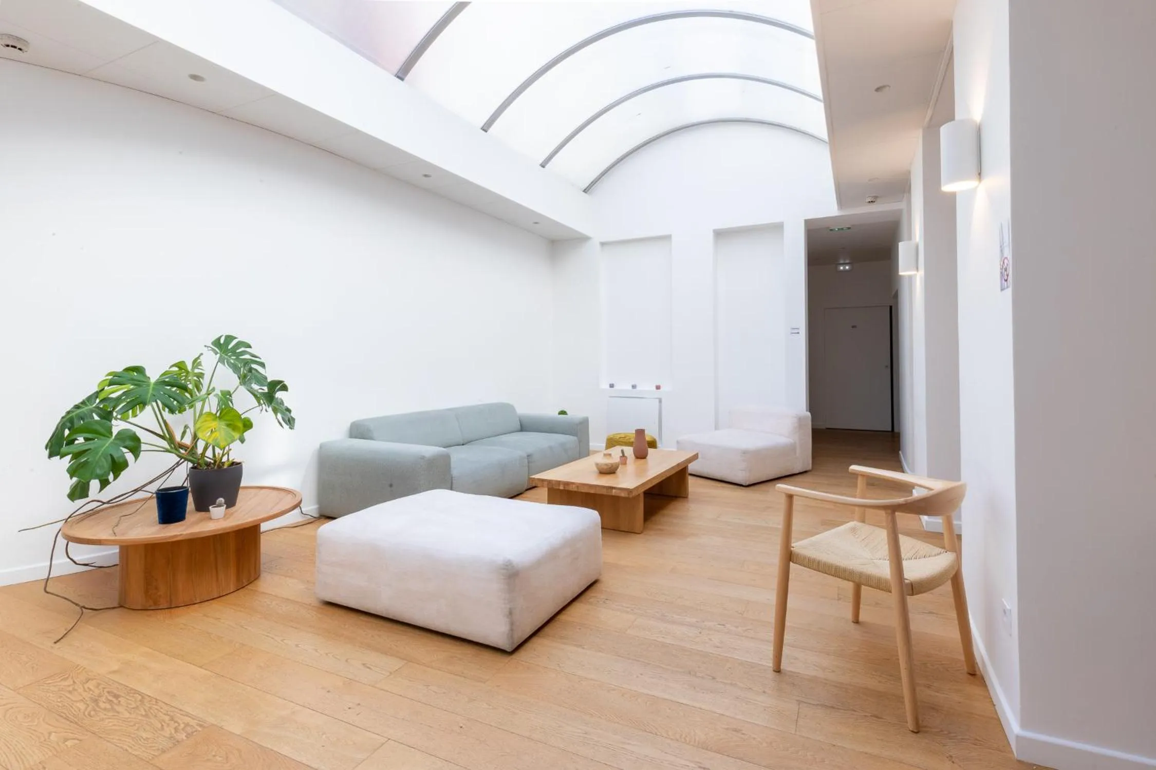 Property building, Bed in Hôtel Porte Mars - Reims Gare Centre Arena