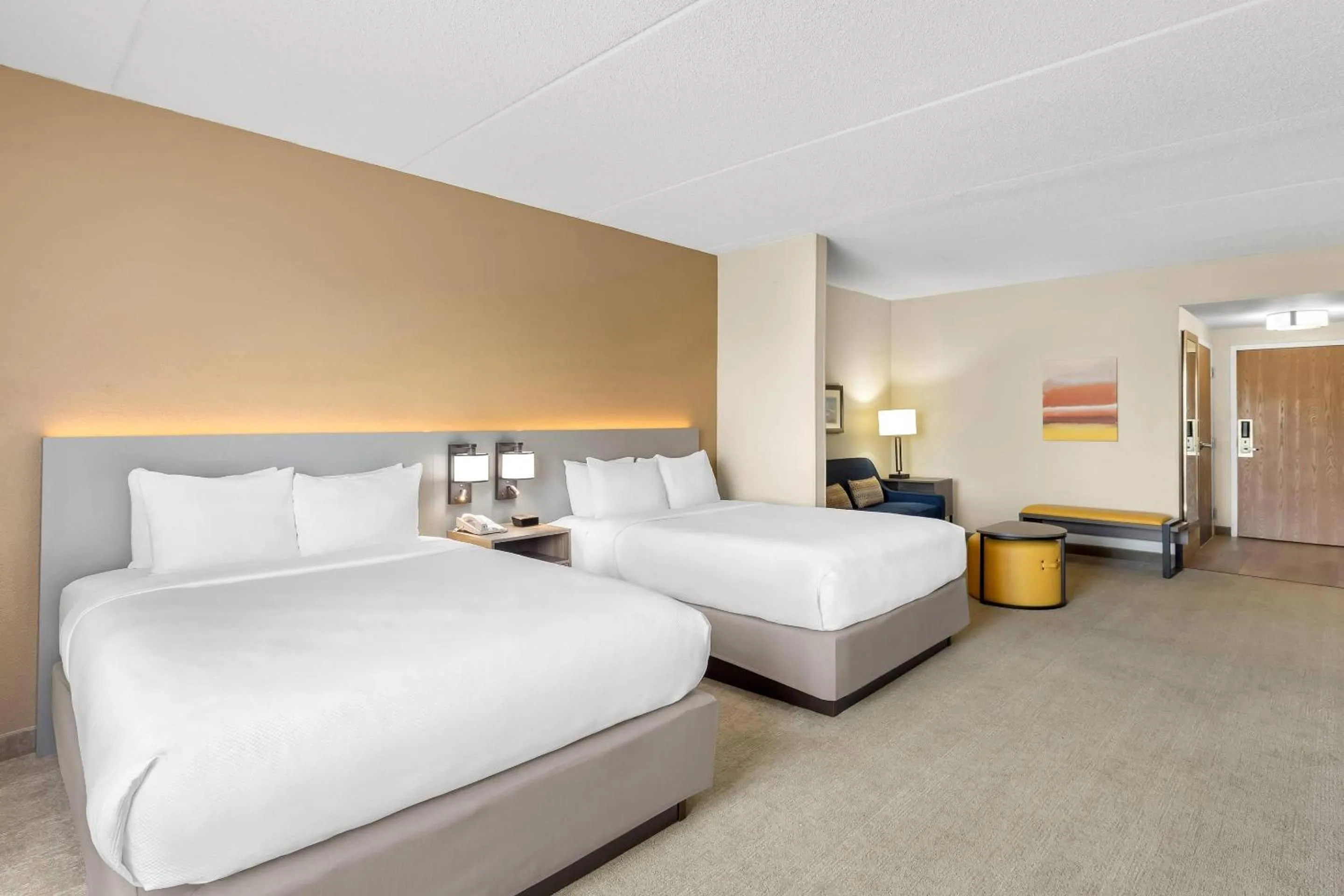 Bedroom, Bed in Comfort Suites Near Universal Orlando Resort