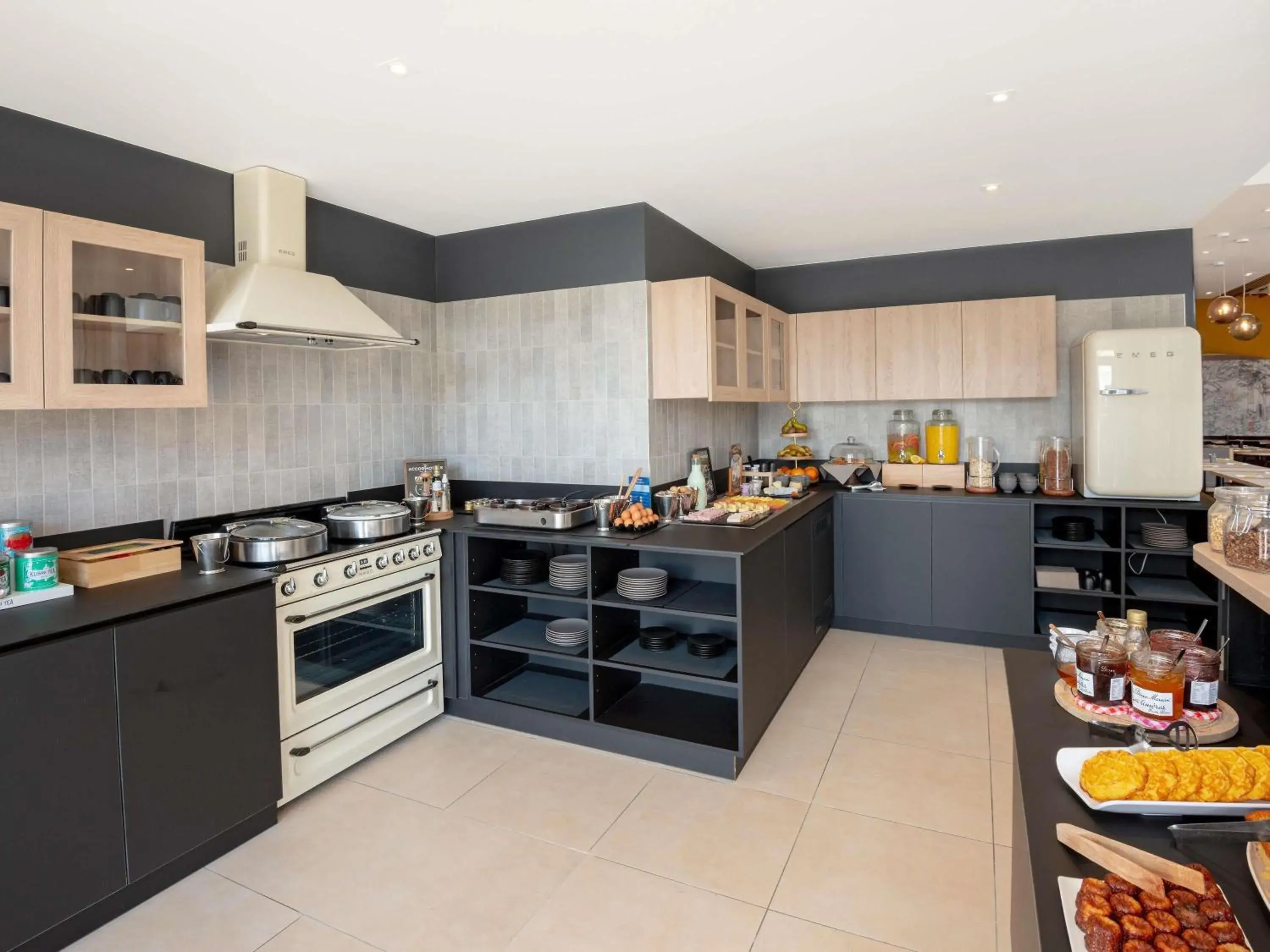 Property building in Novotel Blois Centre Val De Loire Property building in Novotel Blois Centre Val De Loire