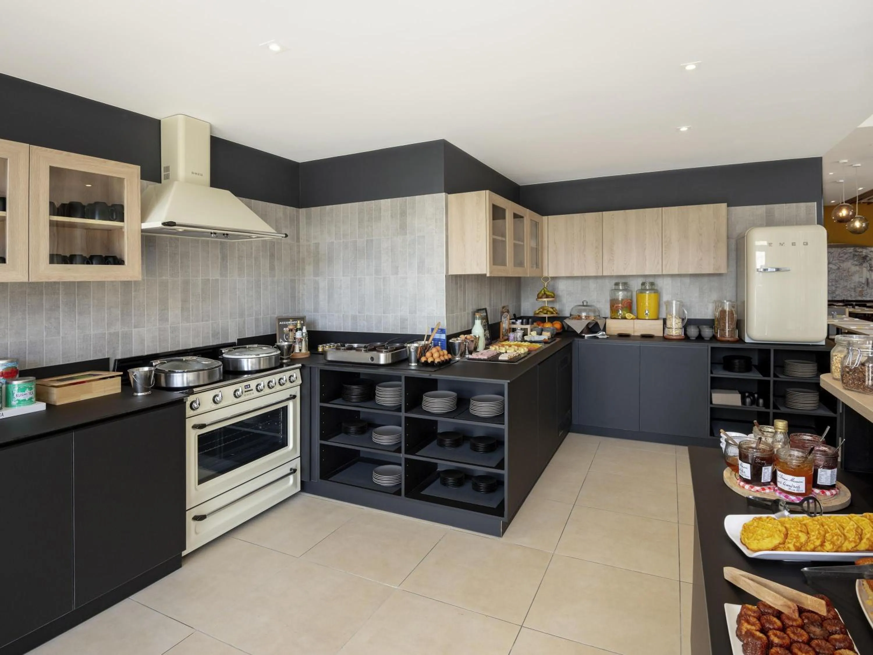 Breakfast in Novotel Blois Centre Val De Loire