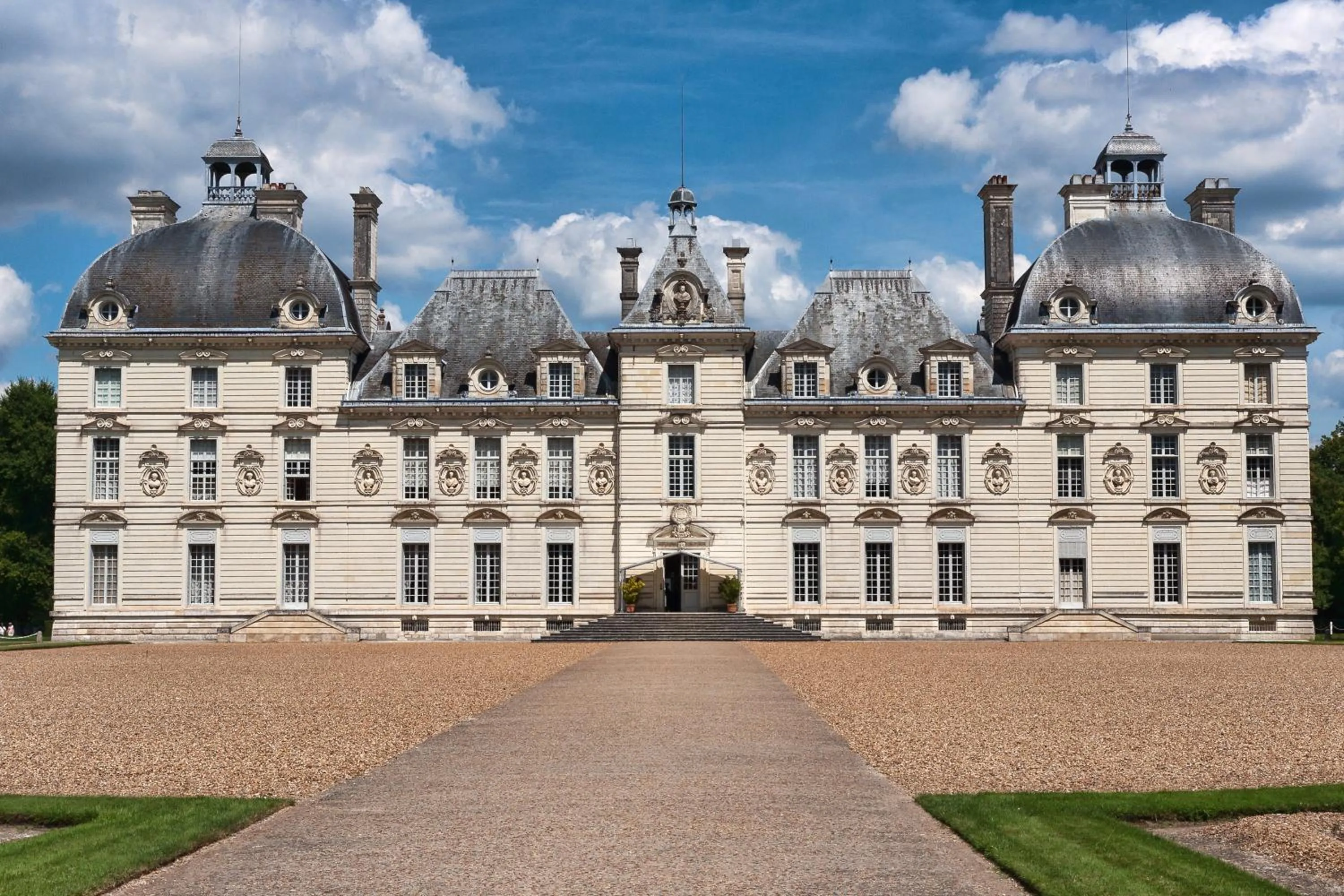 Nearby landmark in Novotel Blois Centre Val De Loire