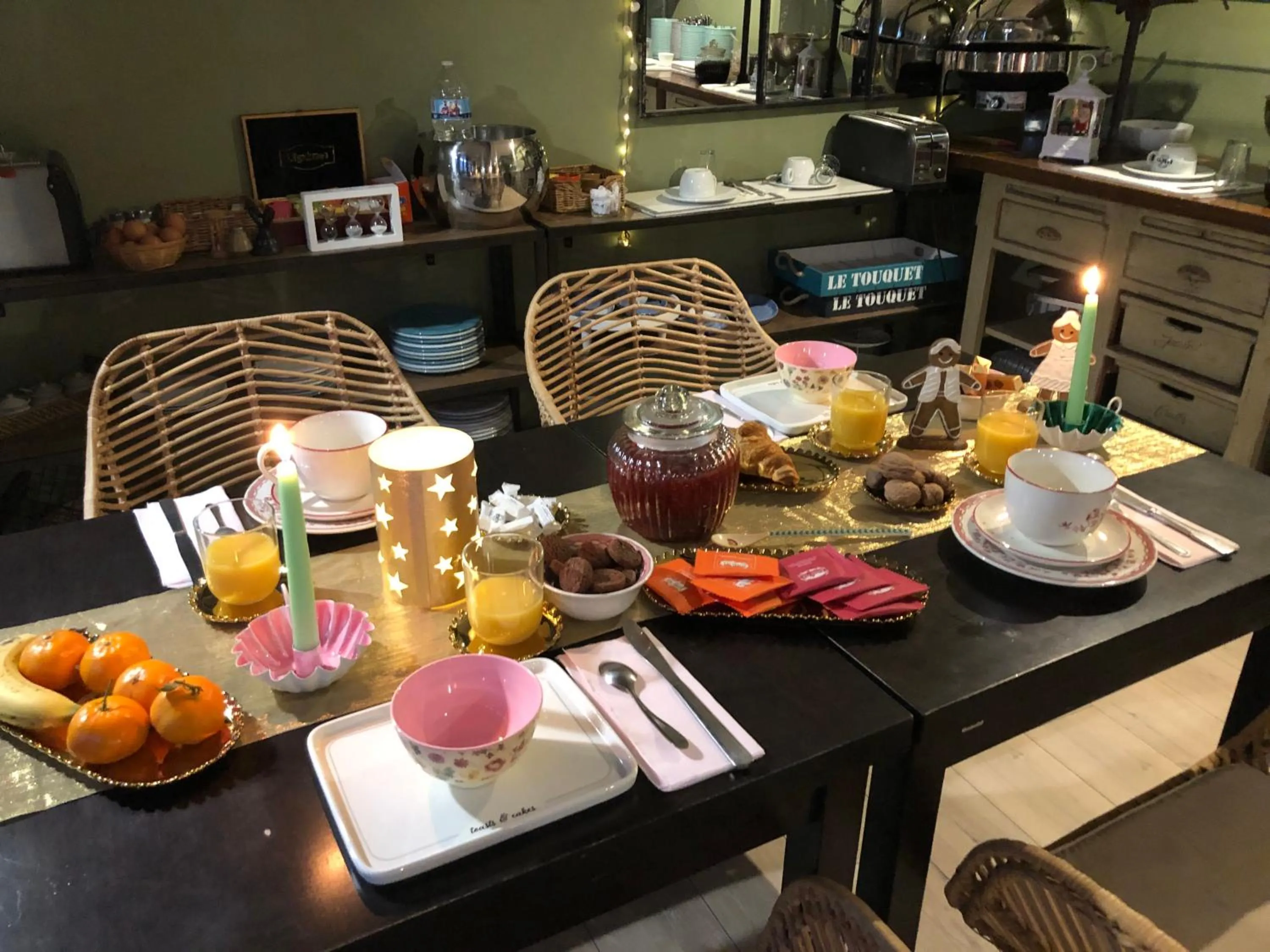 Breakfast in Hotel Les Embruns