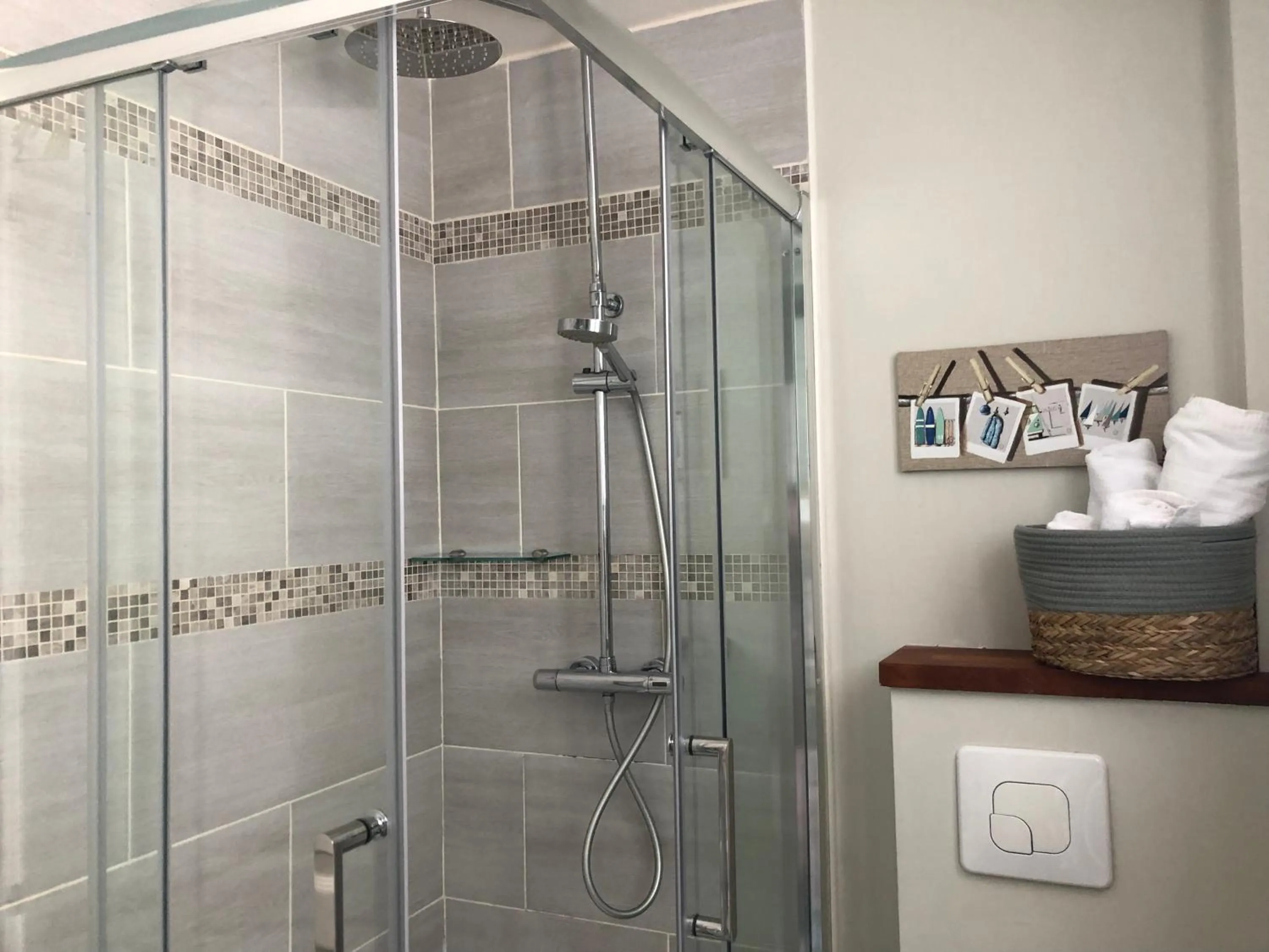 Property building in Hotel Les Embruns