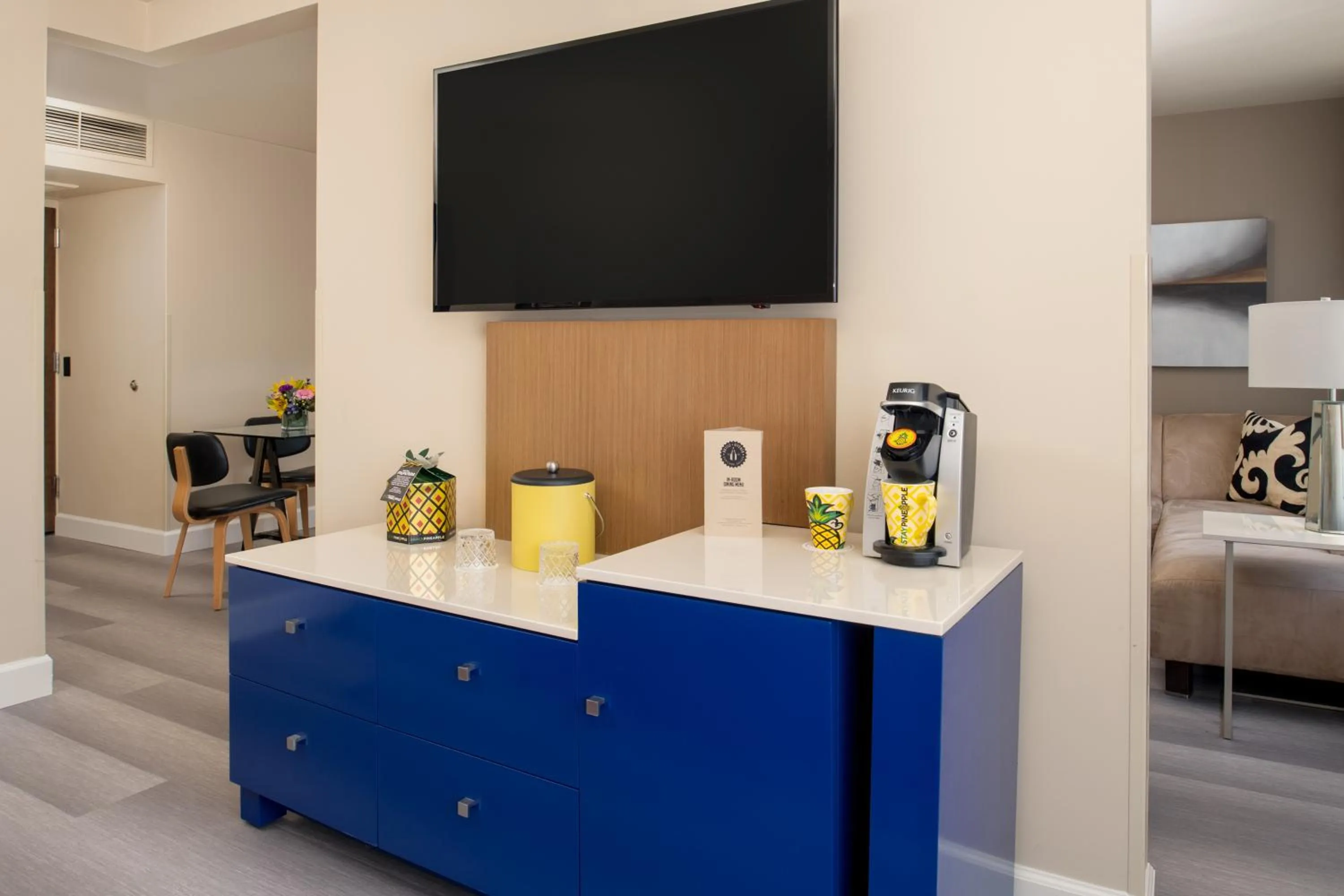 TV and multimedia in Staypineapple, Hotel Rose, Downtown Portland