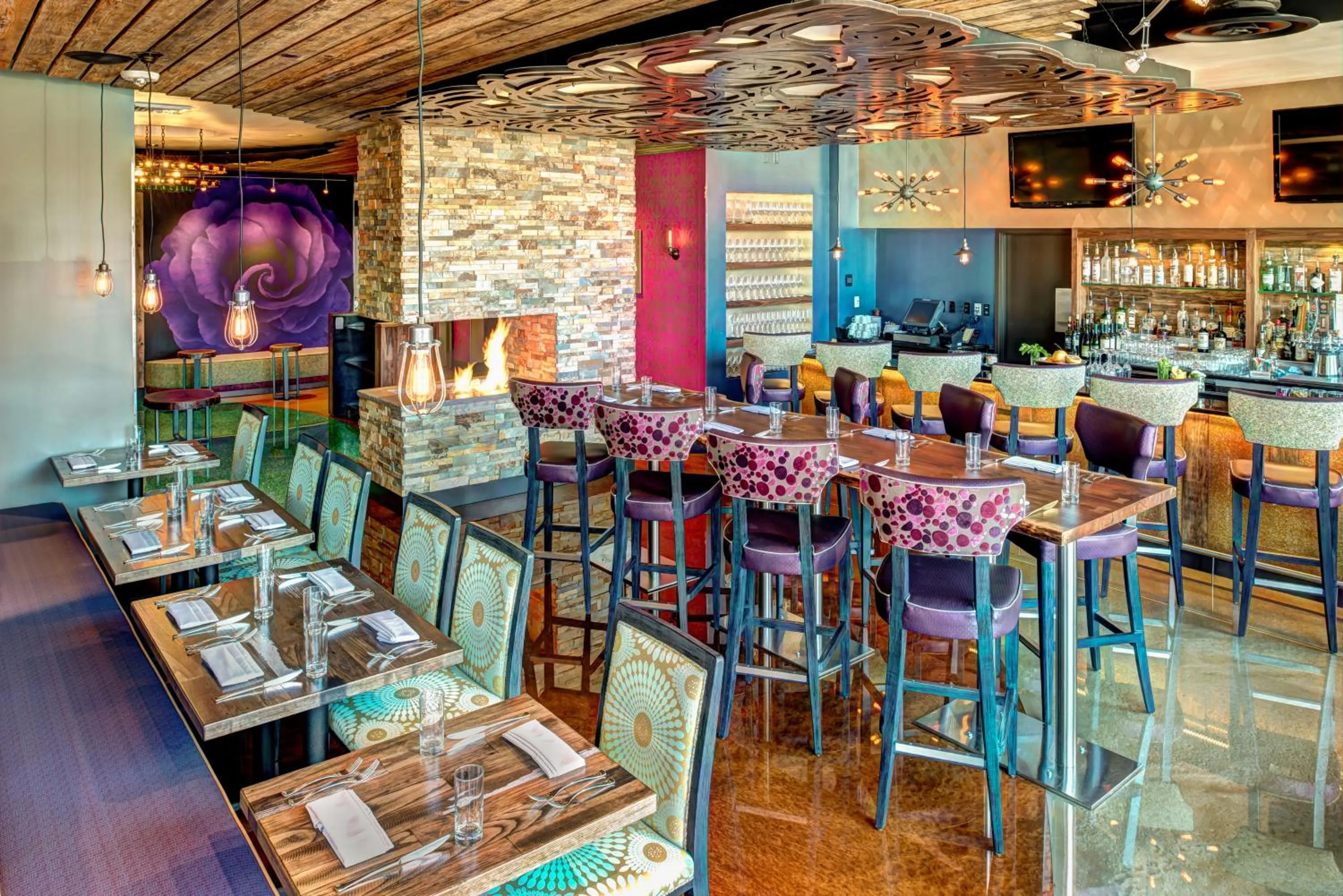 Restaurant/places to eat in Staypineapple, Hotel Rose, Downtown Portland