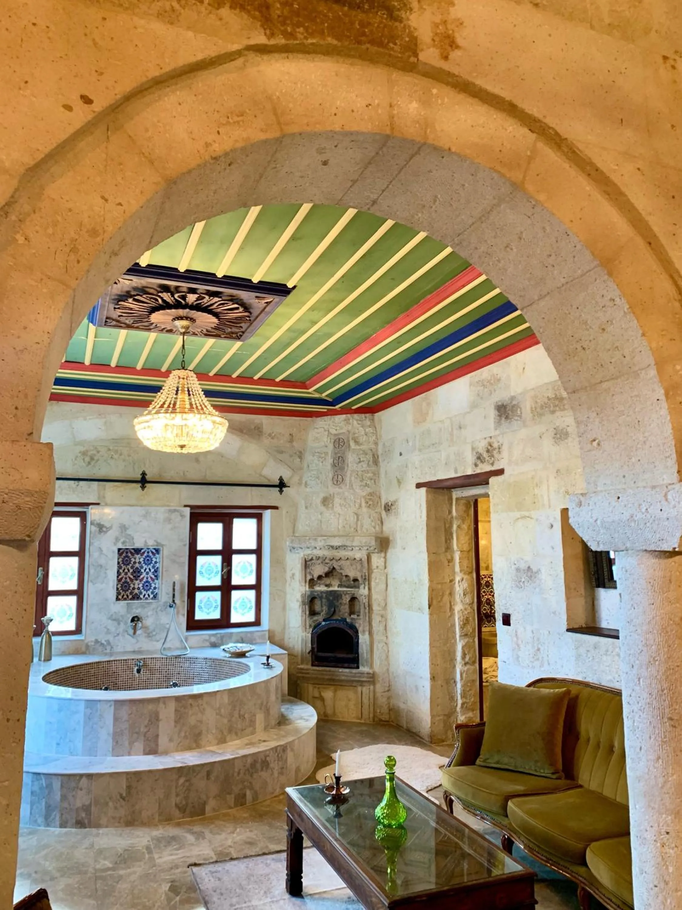 Hot Tub in Zeydem Suites