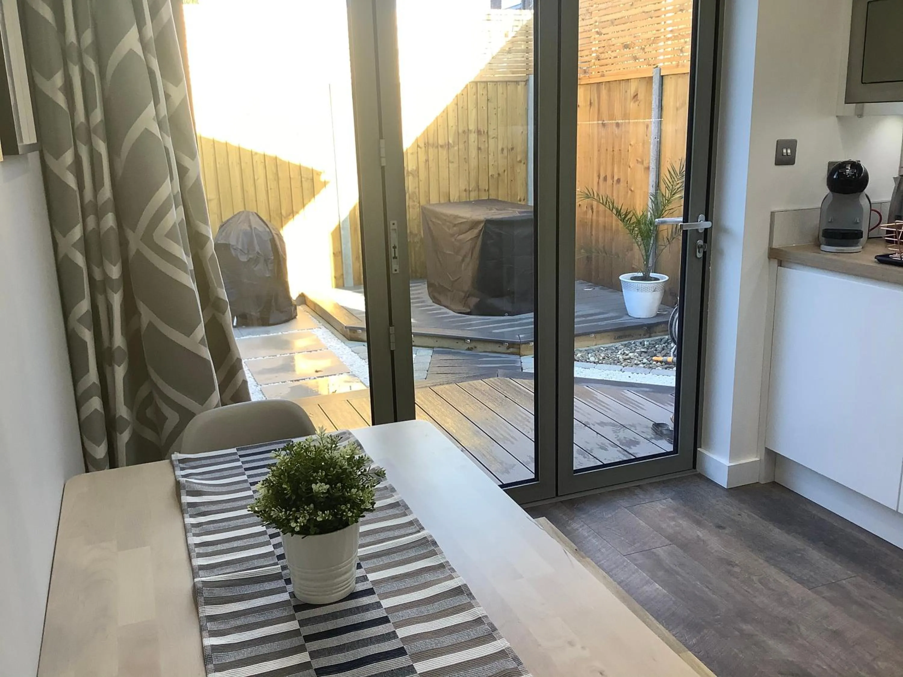 Kitchen or kitchenette in Carolyn’s Place