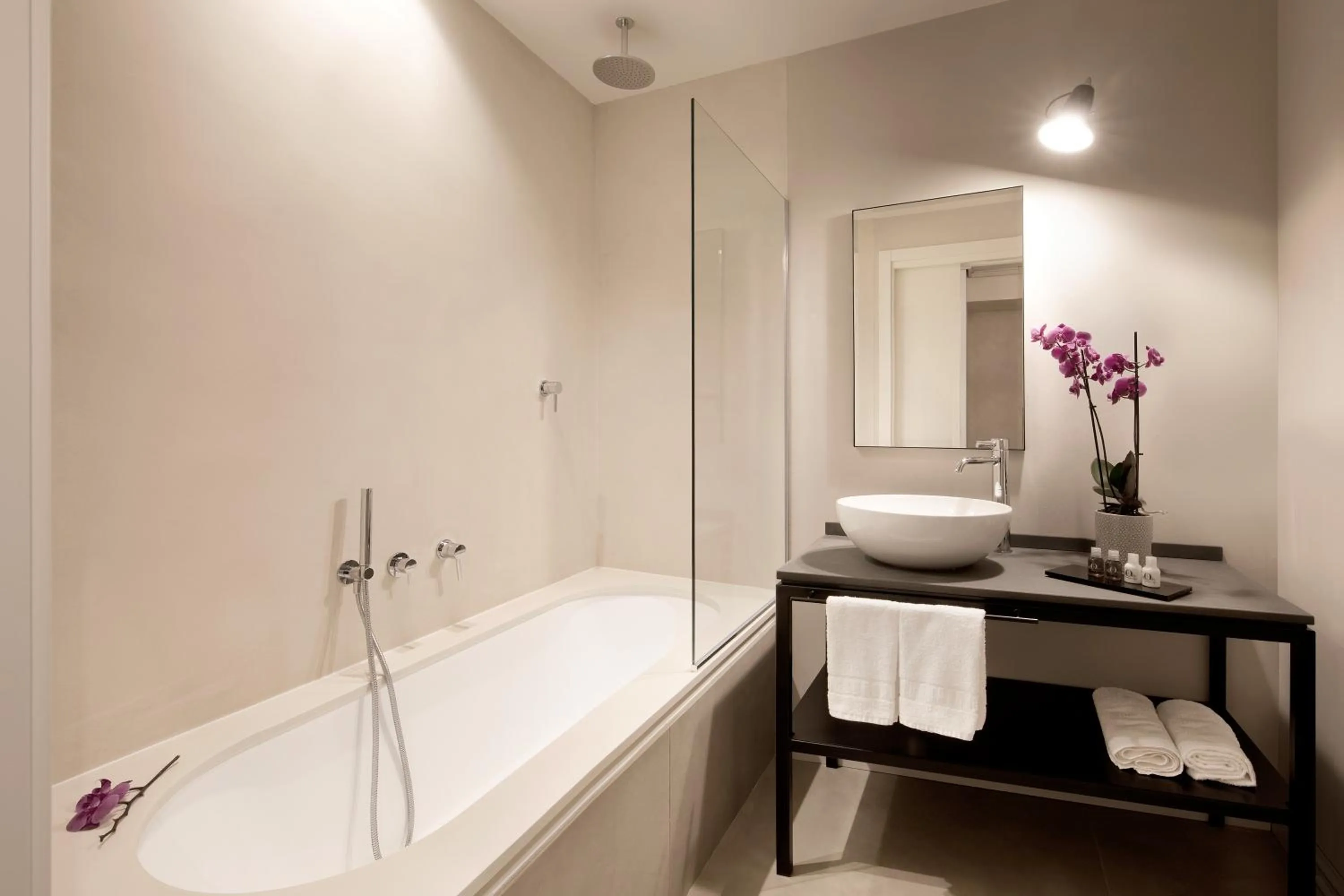 Bathroom in Opera35 Boutique Hotel