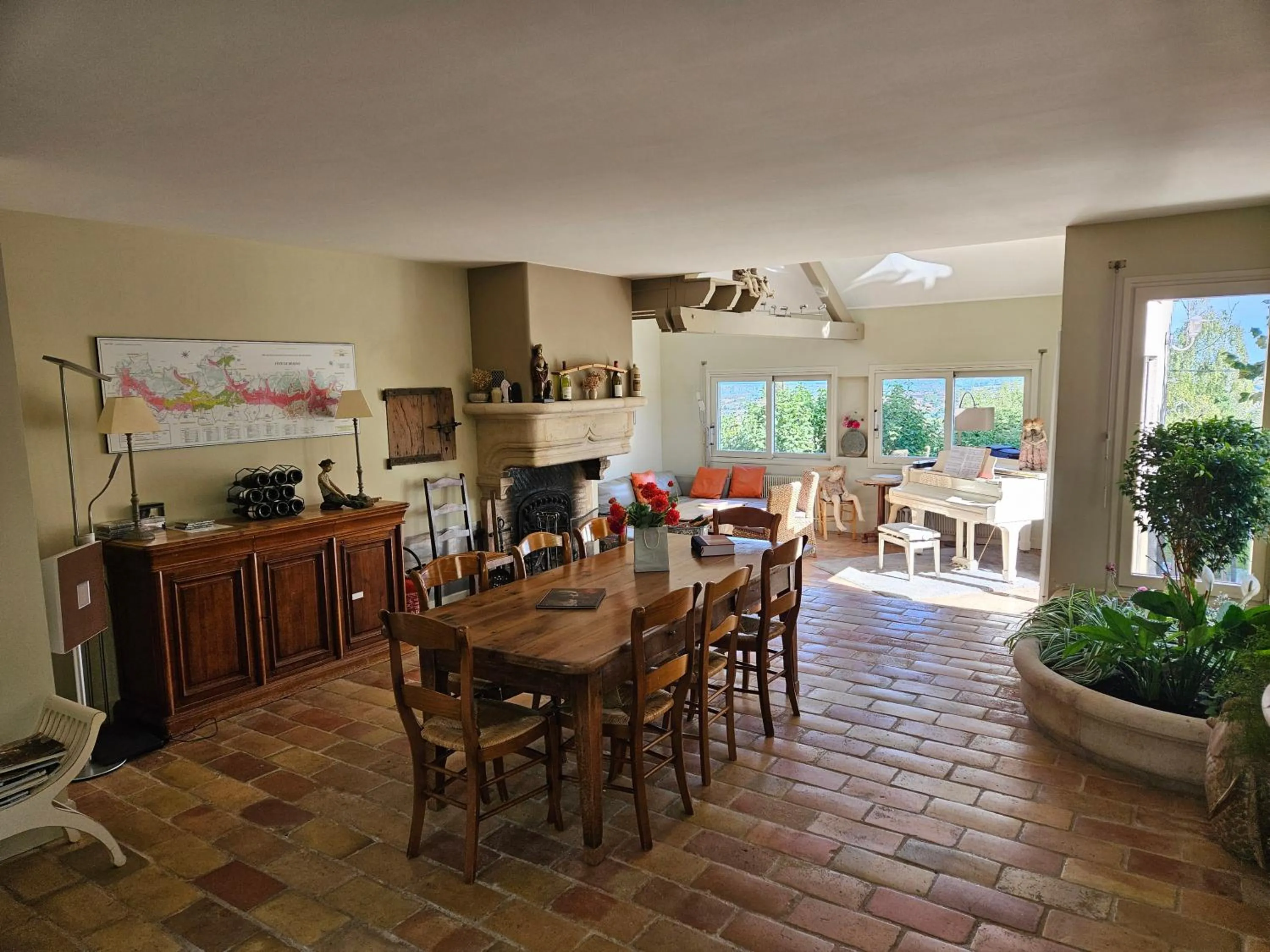 Living room in La Terre d'Or