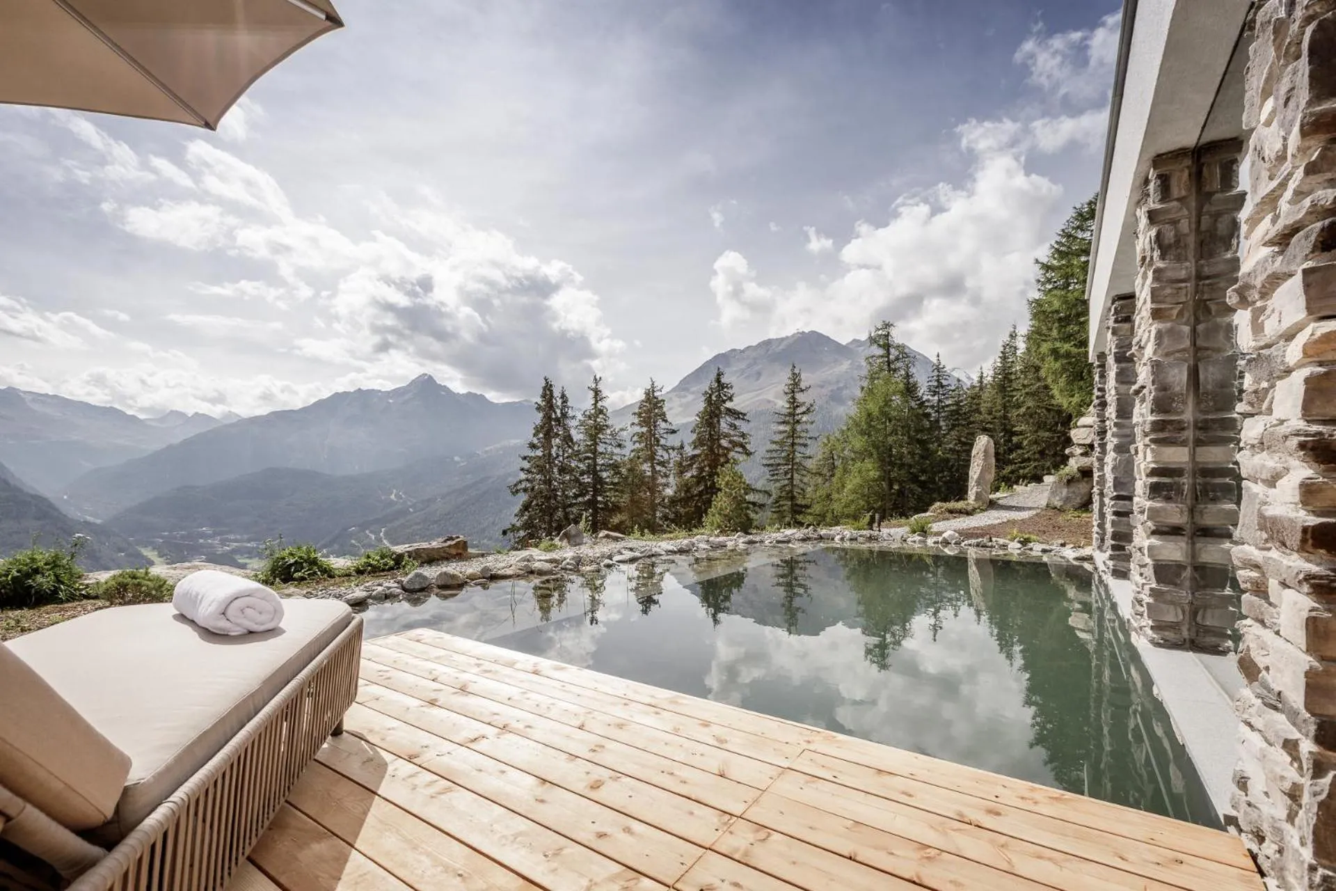 Day in Leni Mountain Chalet