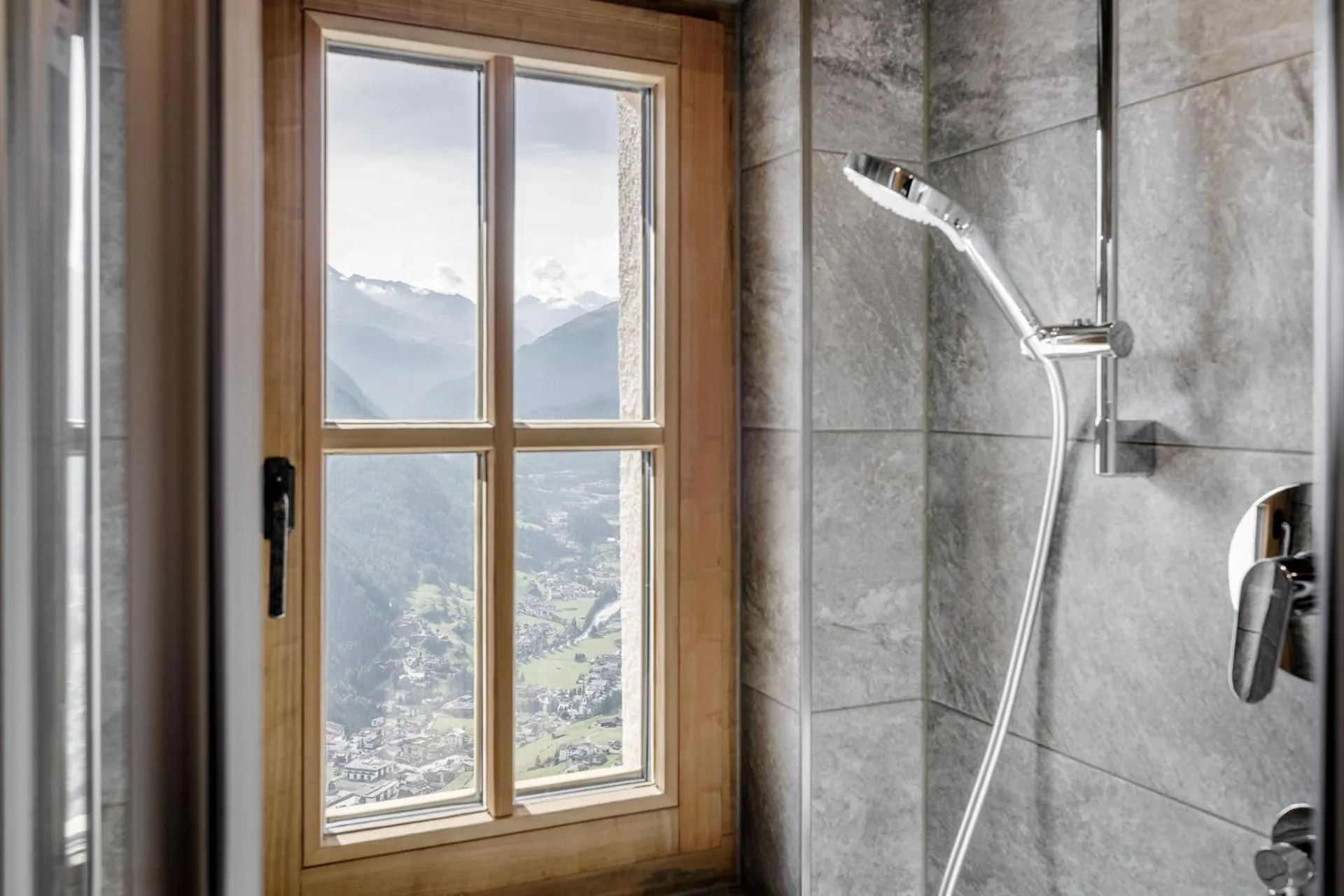 Bathroom in Leni Mountain Chalet