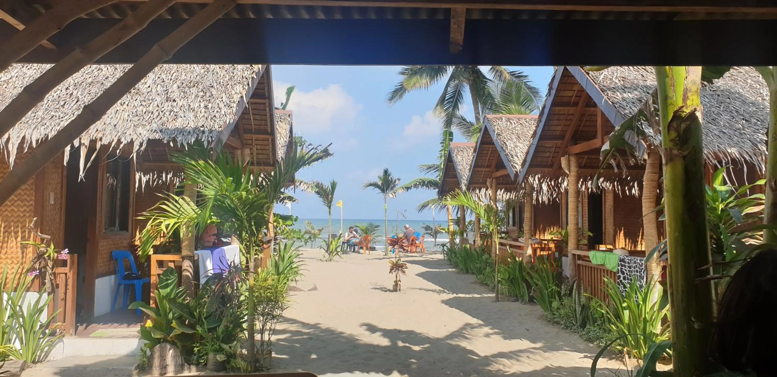 Zhaya's Beach & Cottages