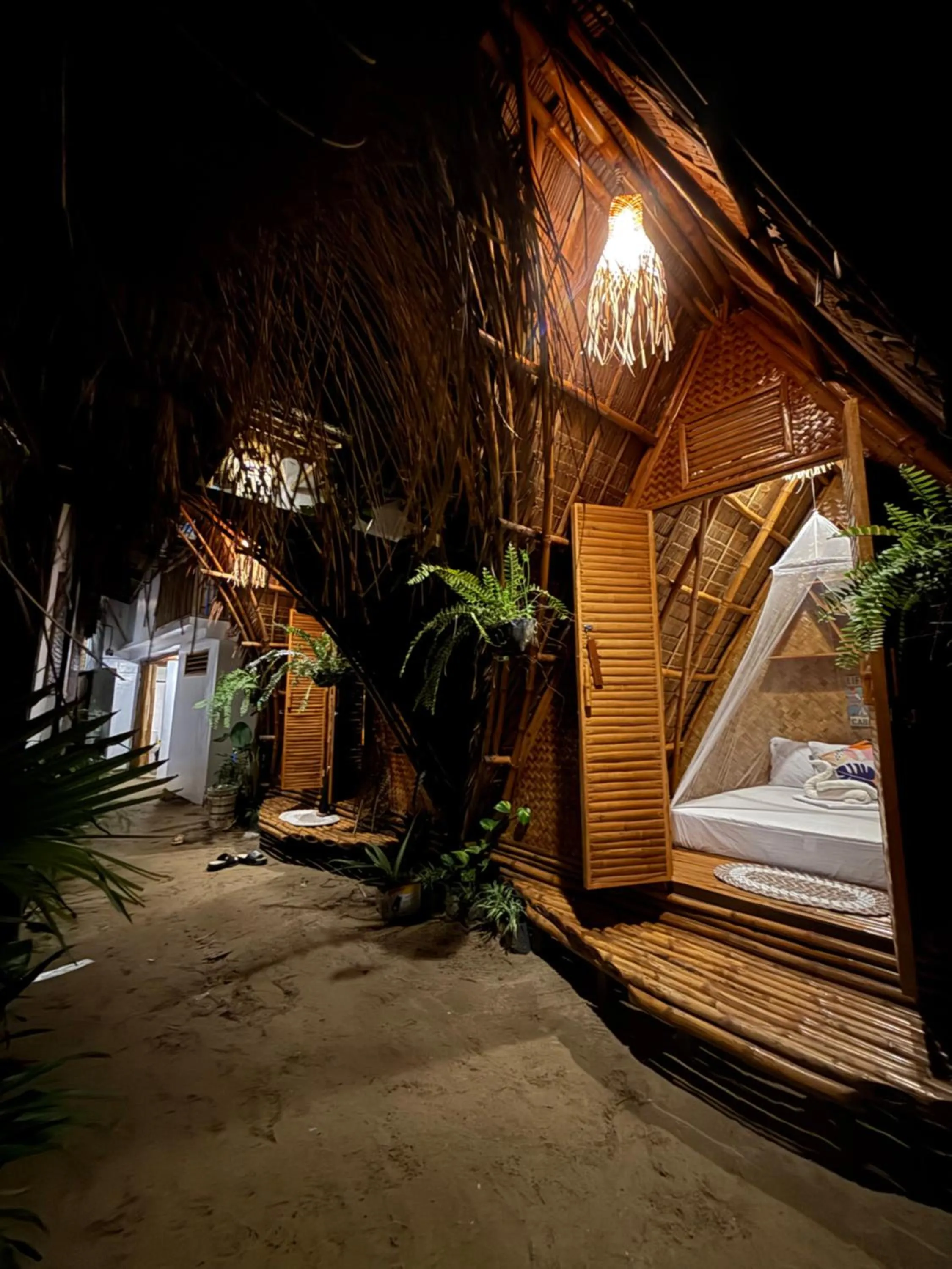 Zhaya's Beach & Cottages