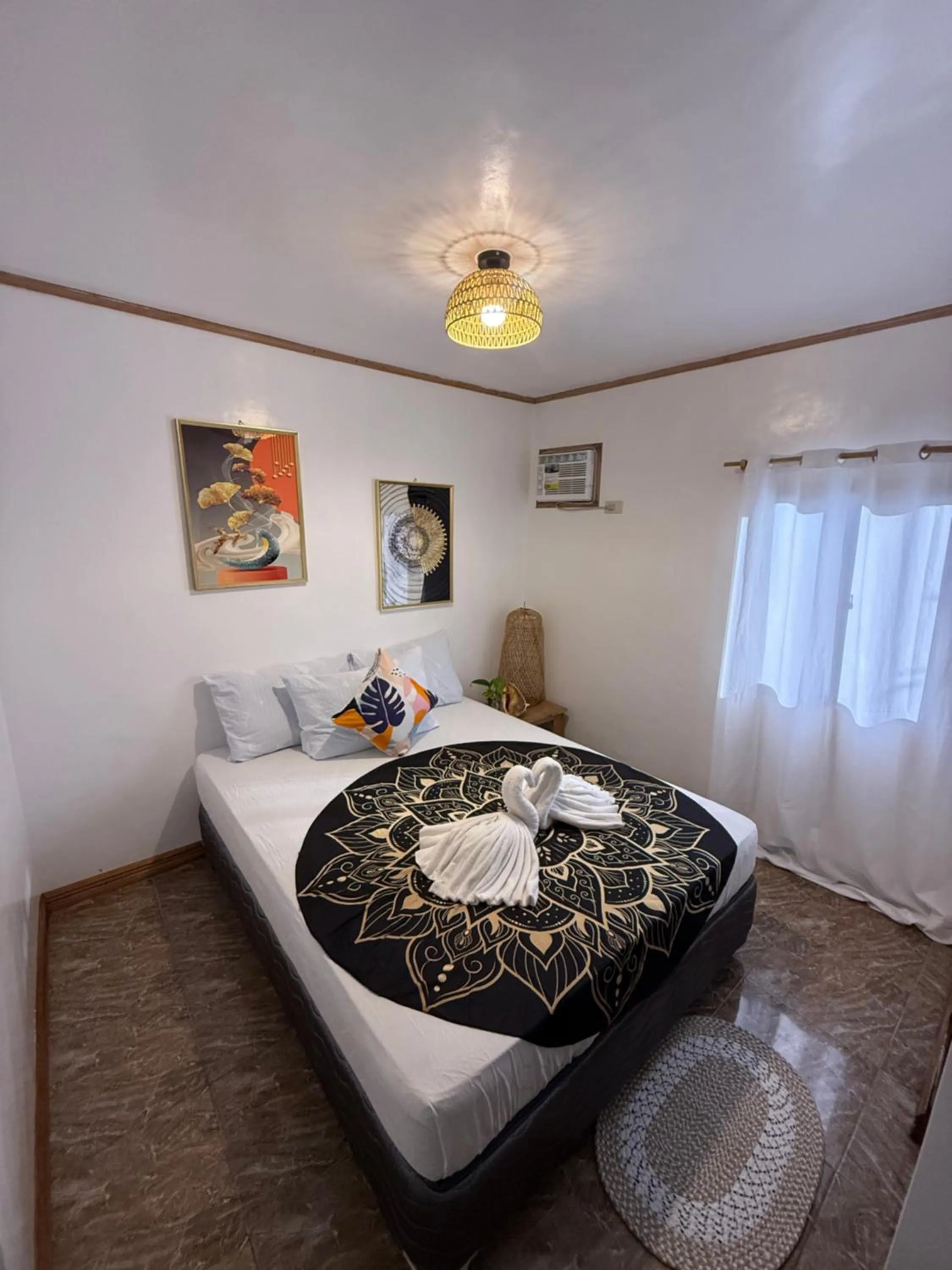 Bed in Zhaya's Beach & Cottages